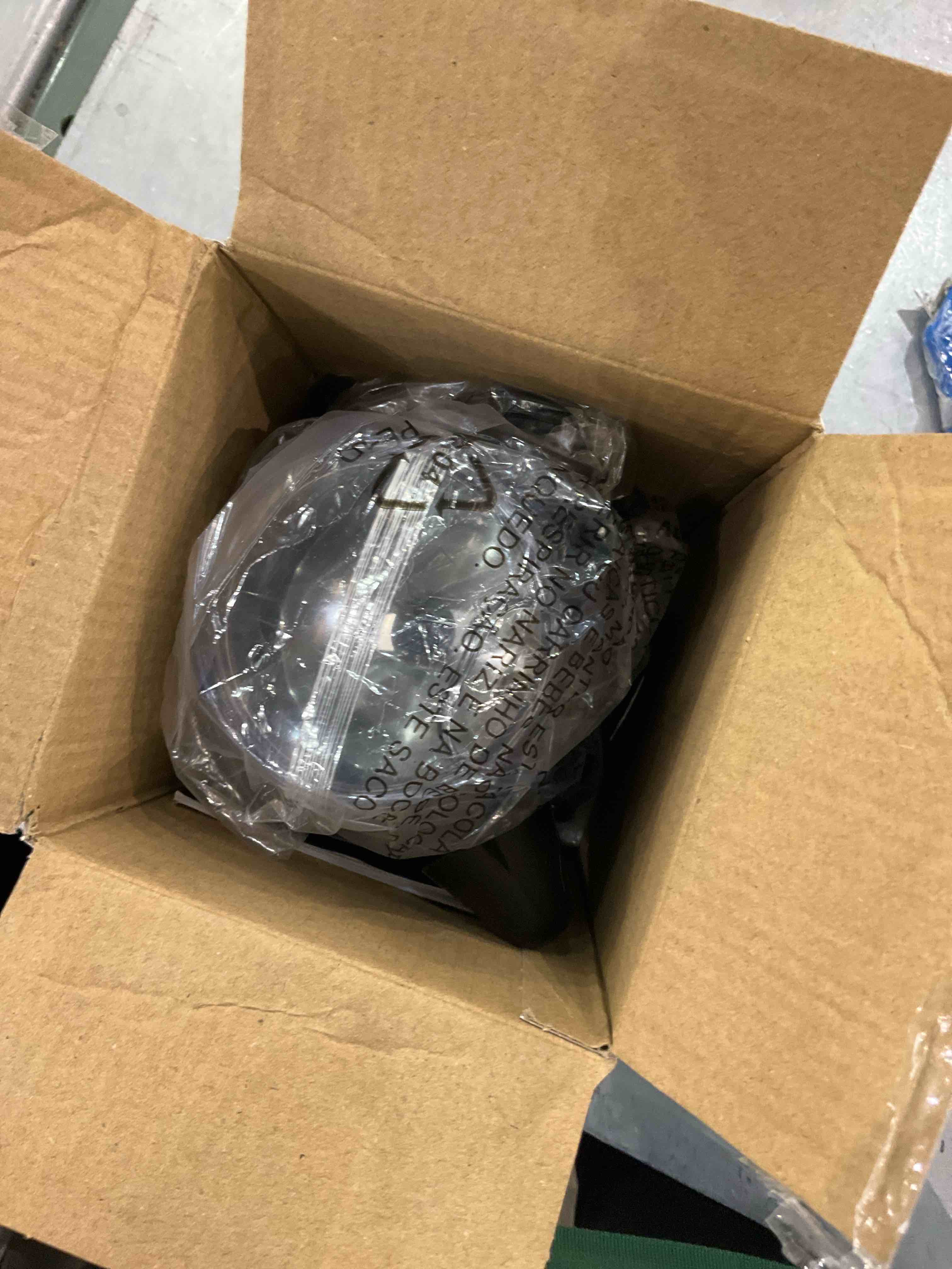 https://s3.amazonaws.com/lotting-images-prod/bidfta/EXS00745361_1702388793430.jpeg