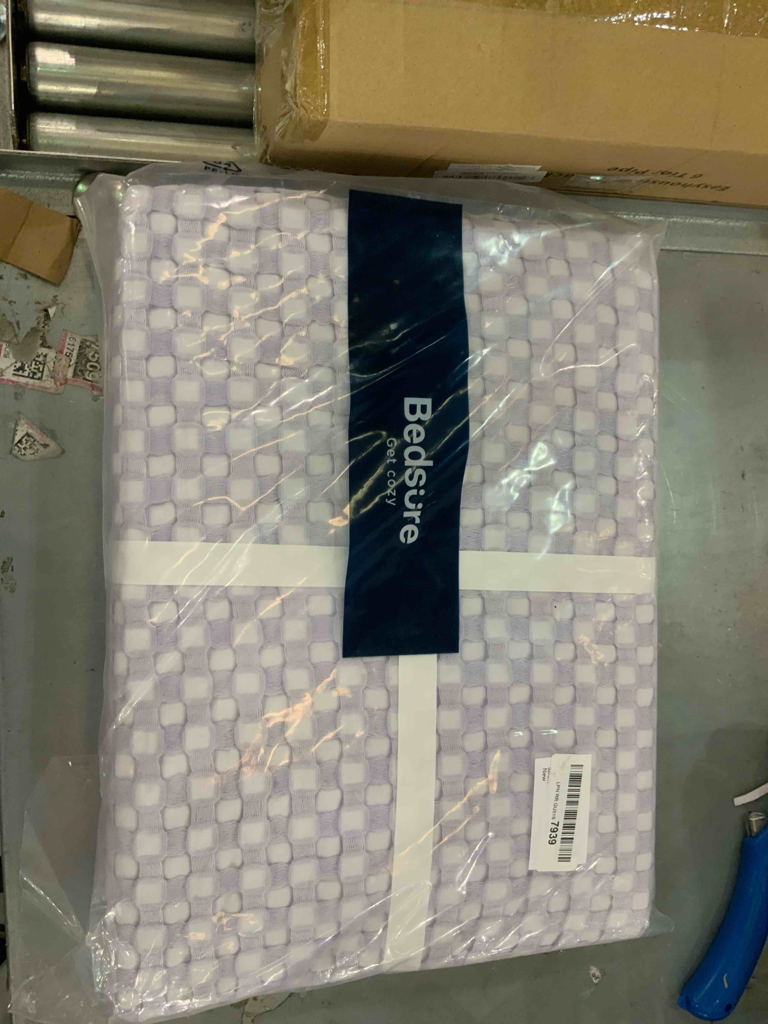 Bedsure Cooling Bamboo Waffle Queen Size Blanket - Soft, Lightweight and Breathable Full Blankets for Hot Sleepers, Luxury Cotton Throws for Bed, Couch and Sofa, Purple 90x90Inches