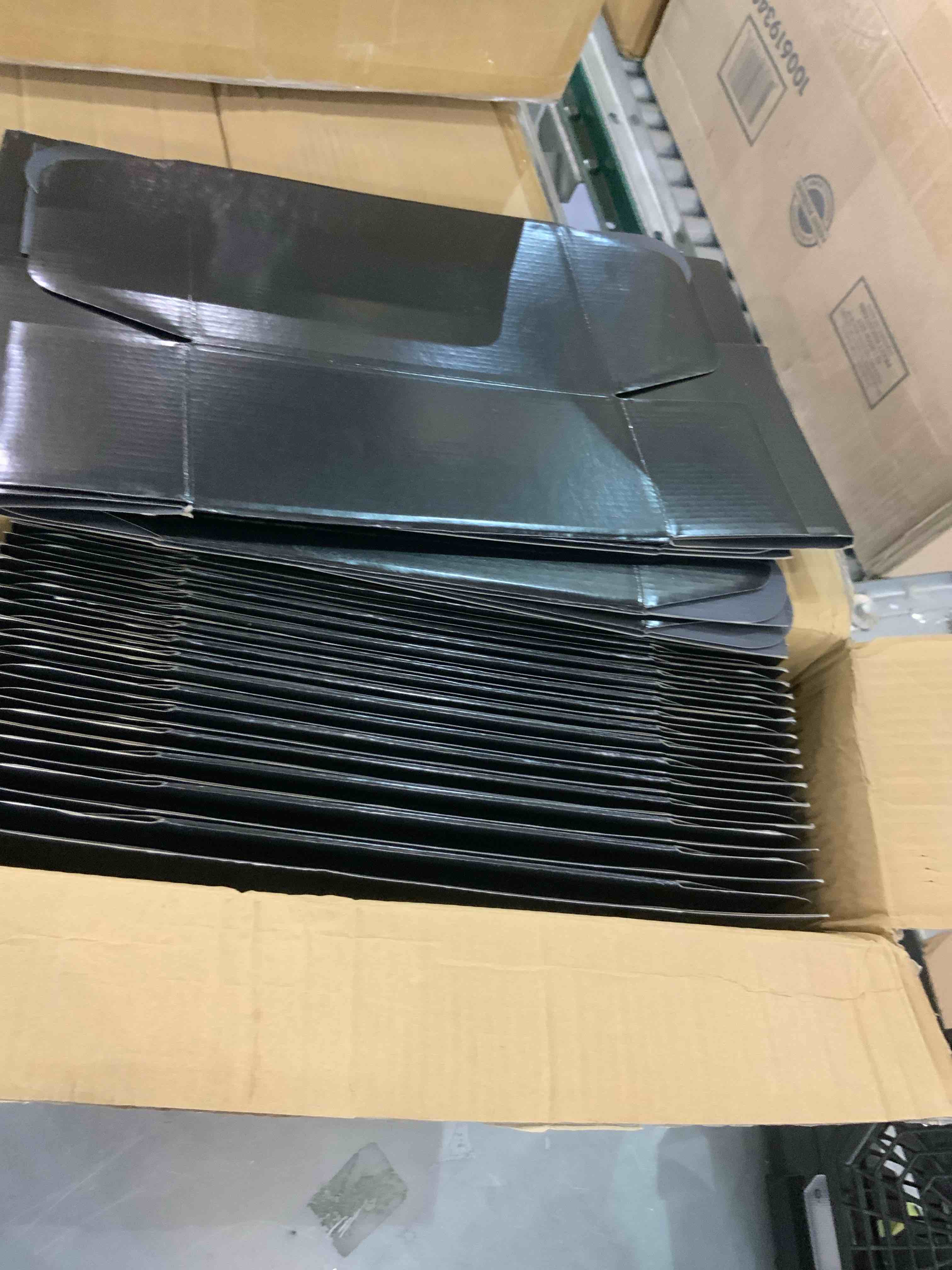 https://s3.amazonaws.com/lotting-images-prod/bidfta/EXS00745846_1702478275336.jpeg
