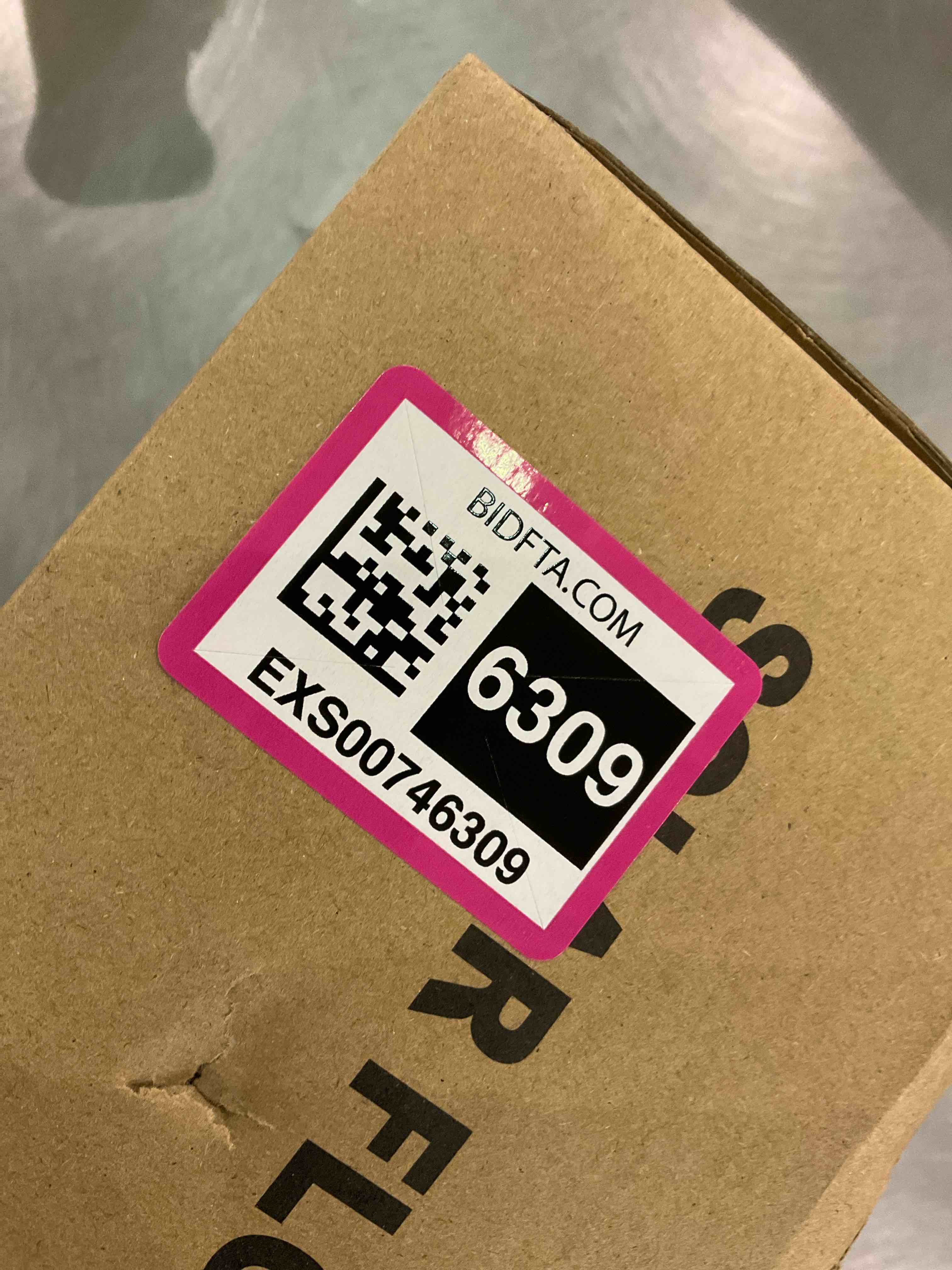 https://s3.amazonaws.com/lotting-images-prod/bidfta/EXS00746309_1702646349502.jpeg