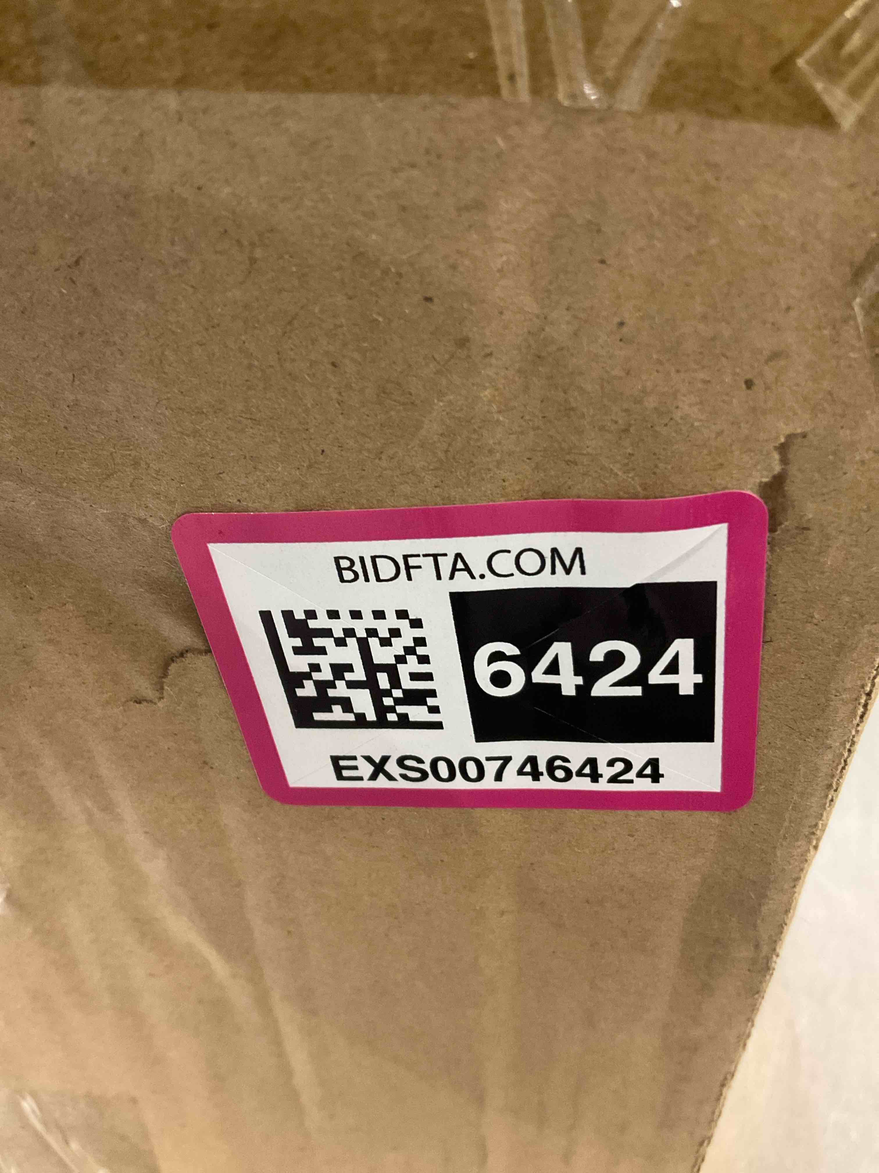 https://s3.amazonaws.com/lotting-images-prod/bidfta/EXS00746424_1702664718945.jpeg