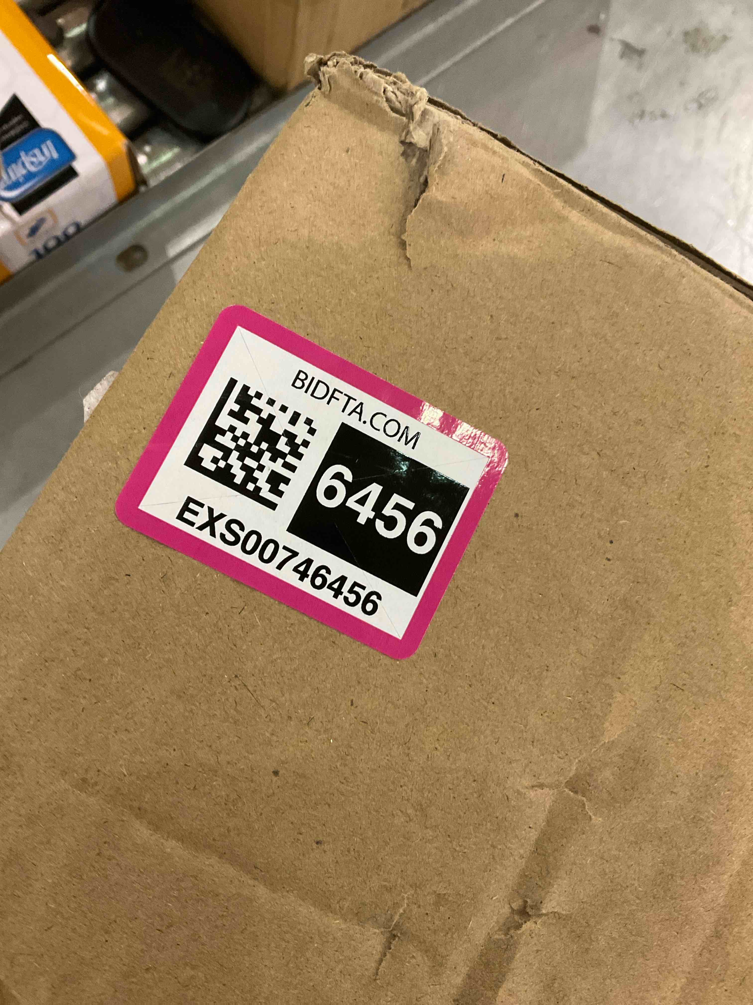 https://s3.amazonaws.com/lotting-images-prod/bidfta/EXS00746456_1702670413361.jpeg