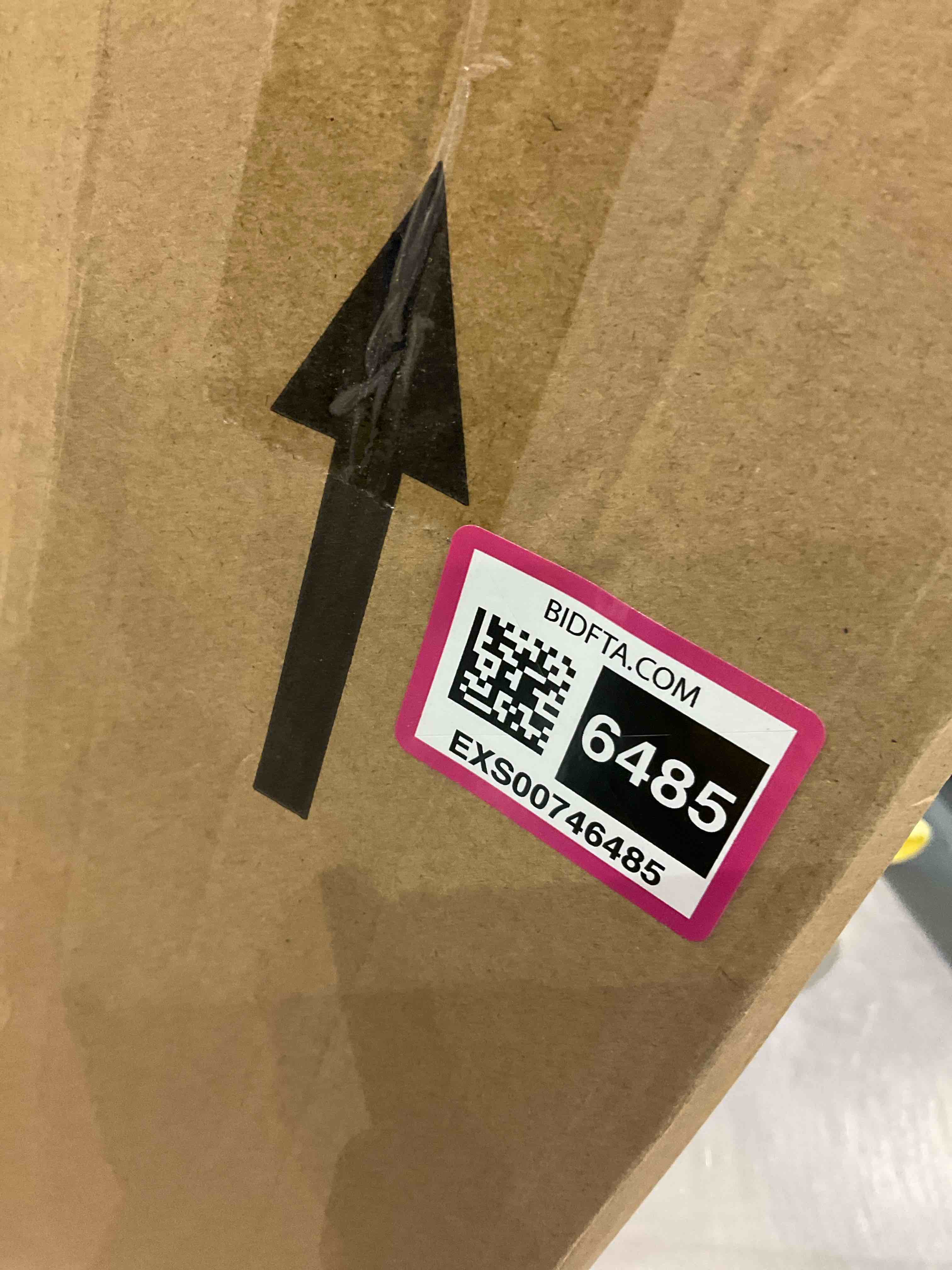 https://s3.amazonaws.com/lotting-images-prod/bidfta/EXS00746485_1702906012961.jpeg