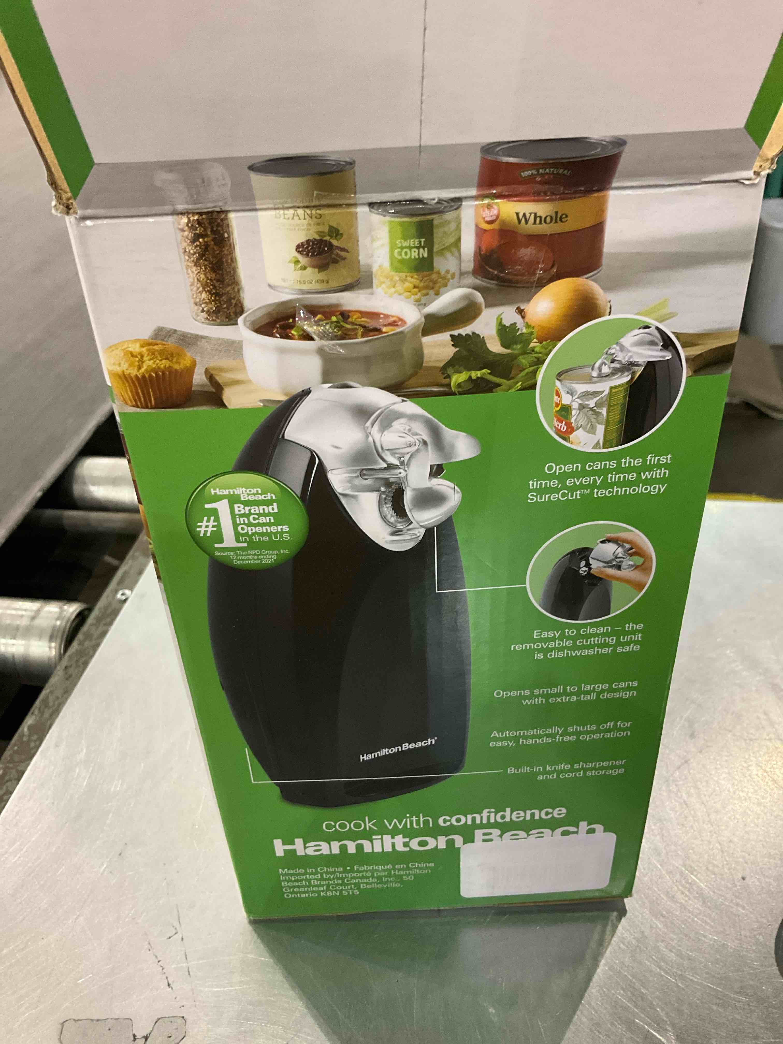 https://s3.amazonaws.com/lotting-images-prod/bidfta/EXS00746699_1702559554312.jpeg