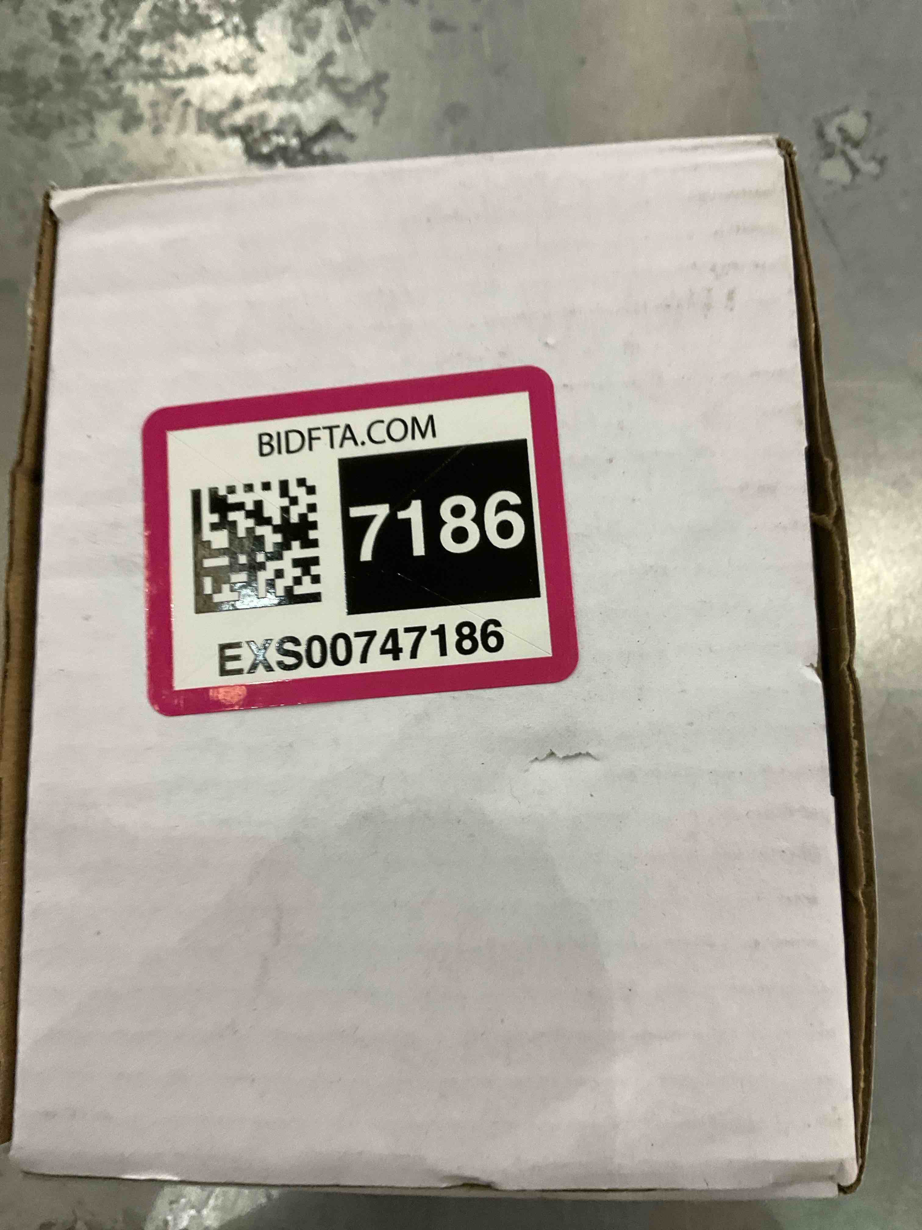 https://s3.amazonaws.com/lotting-images-prod/bidfta/EXS00747186_1702496183662.jpeg