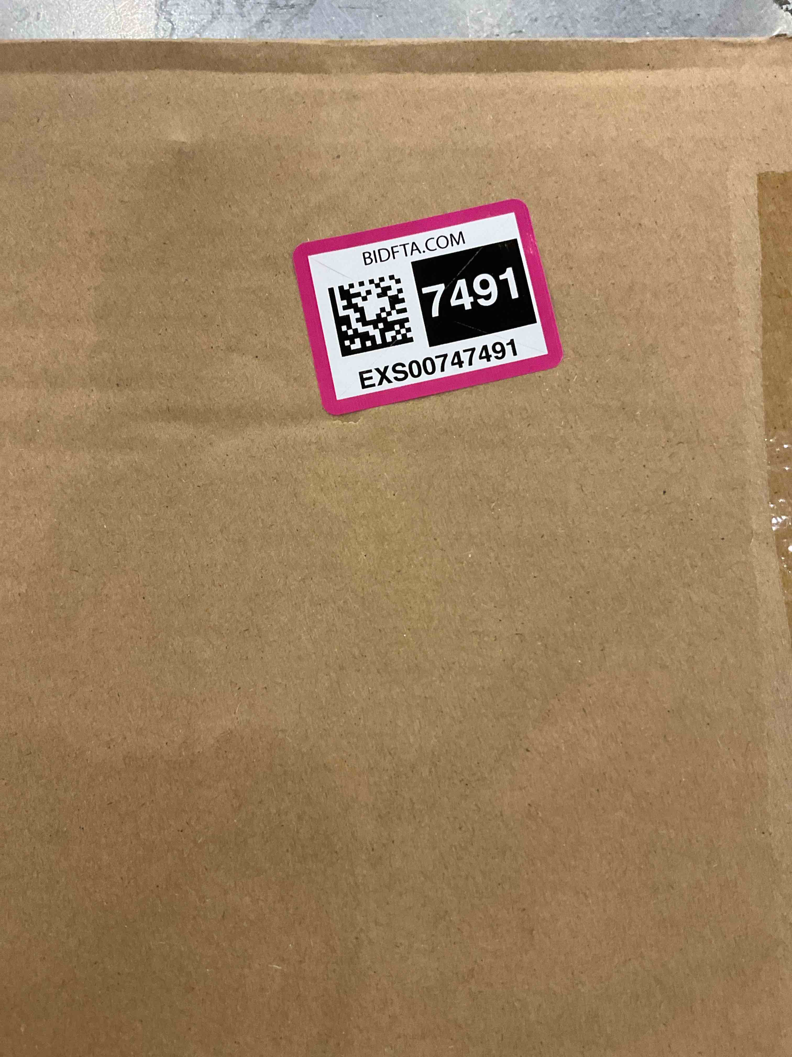 https://s3.amazonaws.com/lotting-images-prod/bidfta/EXS00747491_1702668762822.jpeg