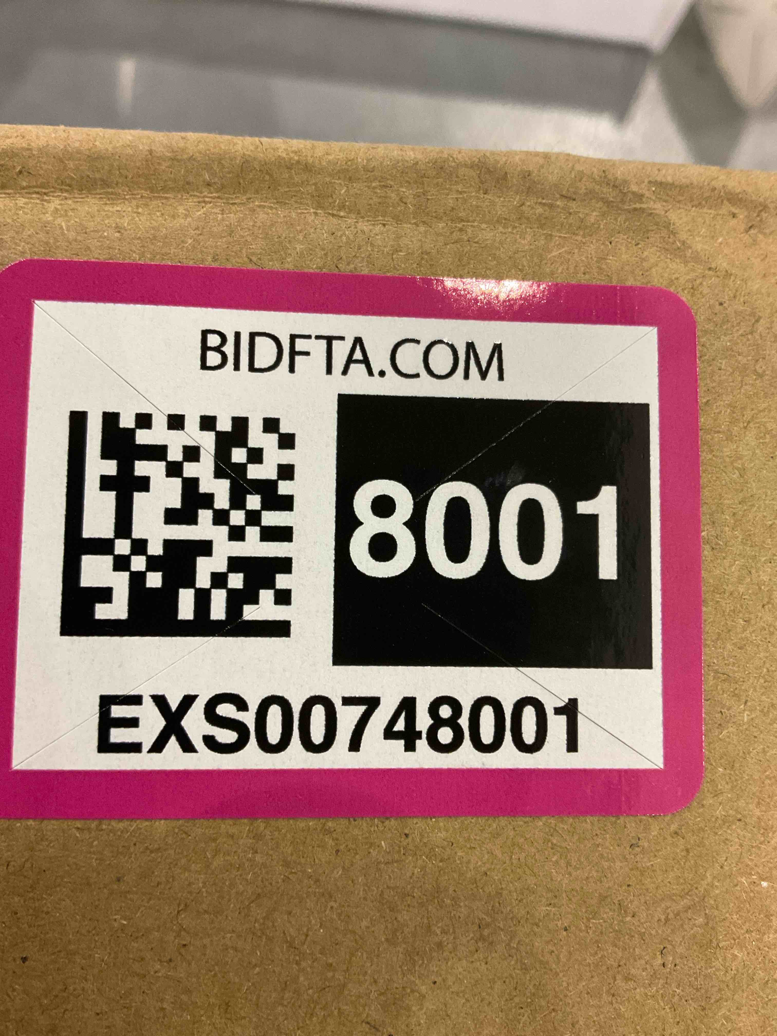 https://s3.amazonaws.com/lotting-images-prod/bidfta/EXS00748001_1701864803931.jpeg
