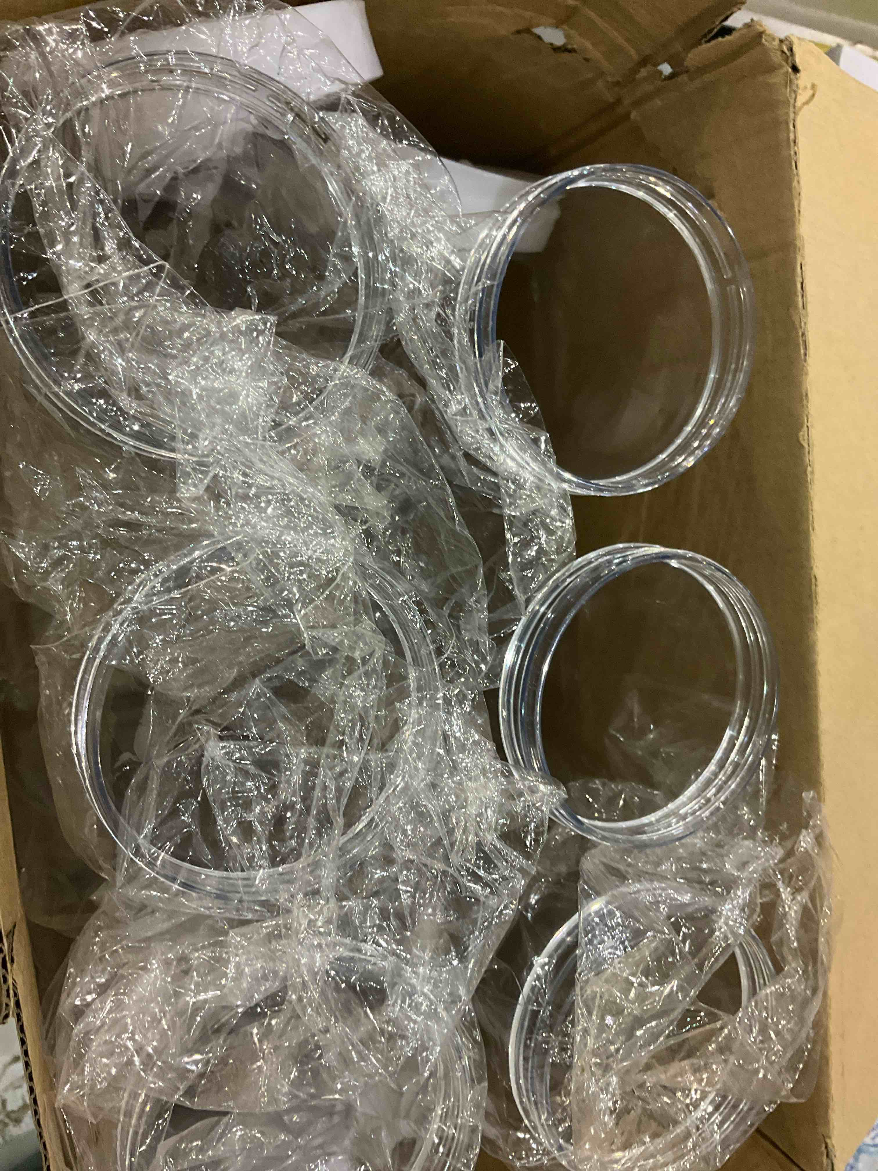 https://s3.amazonaws.com/lotting-images-prod/bidfta/EXS00748029_1701867926237.jpeg