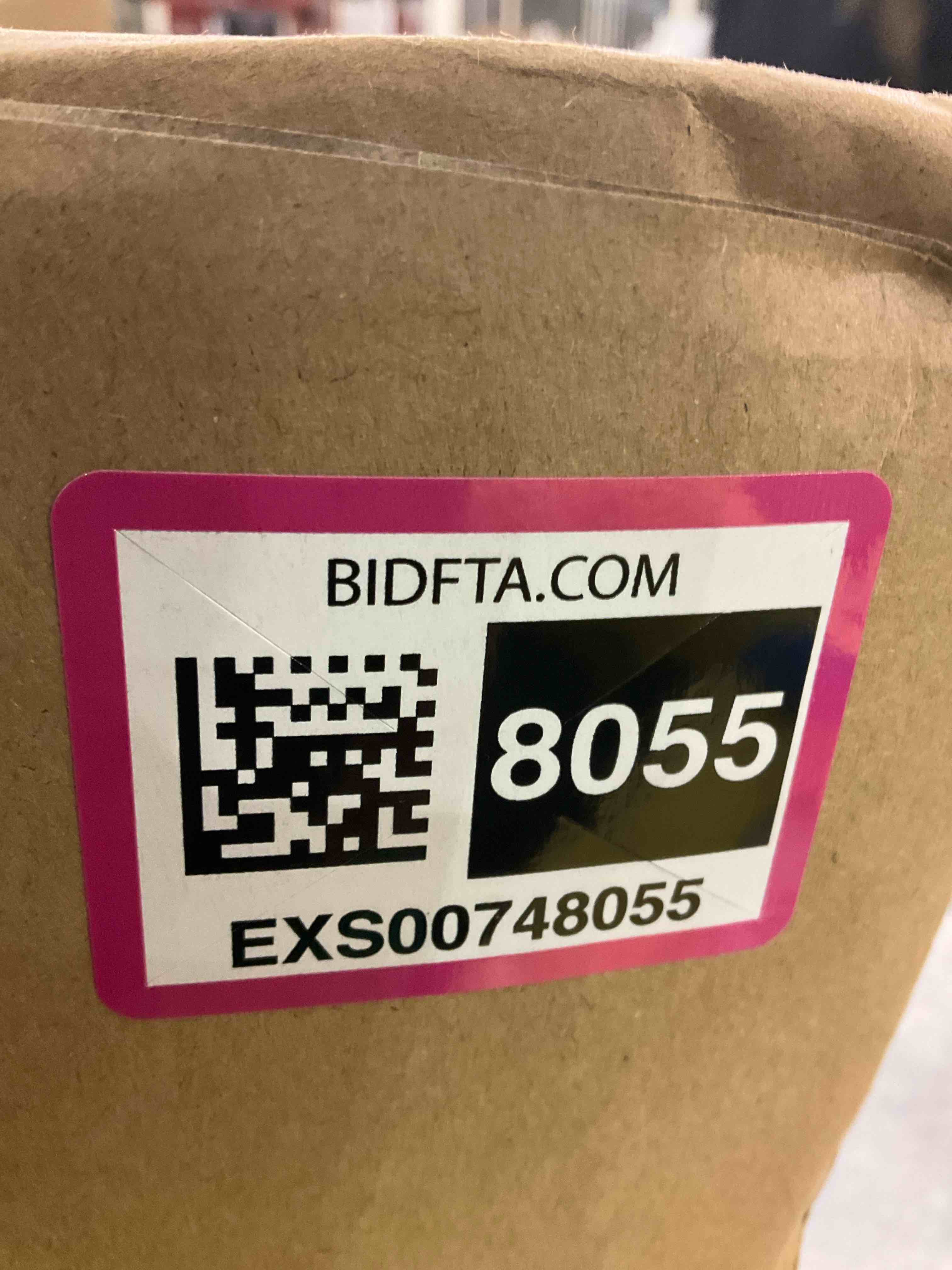 https://s3.amazonaws.com/lotting-images-prod/bidfta/EXS00748055_1701872791427.jpeg