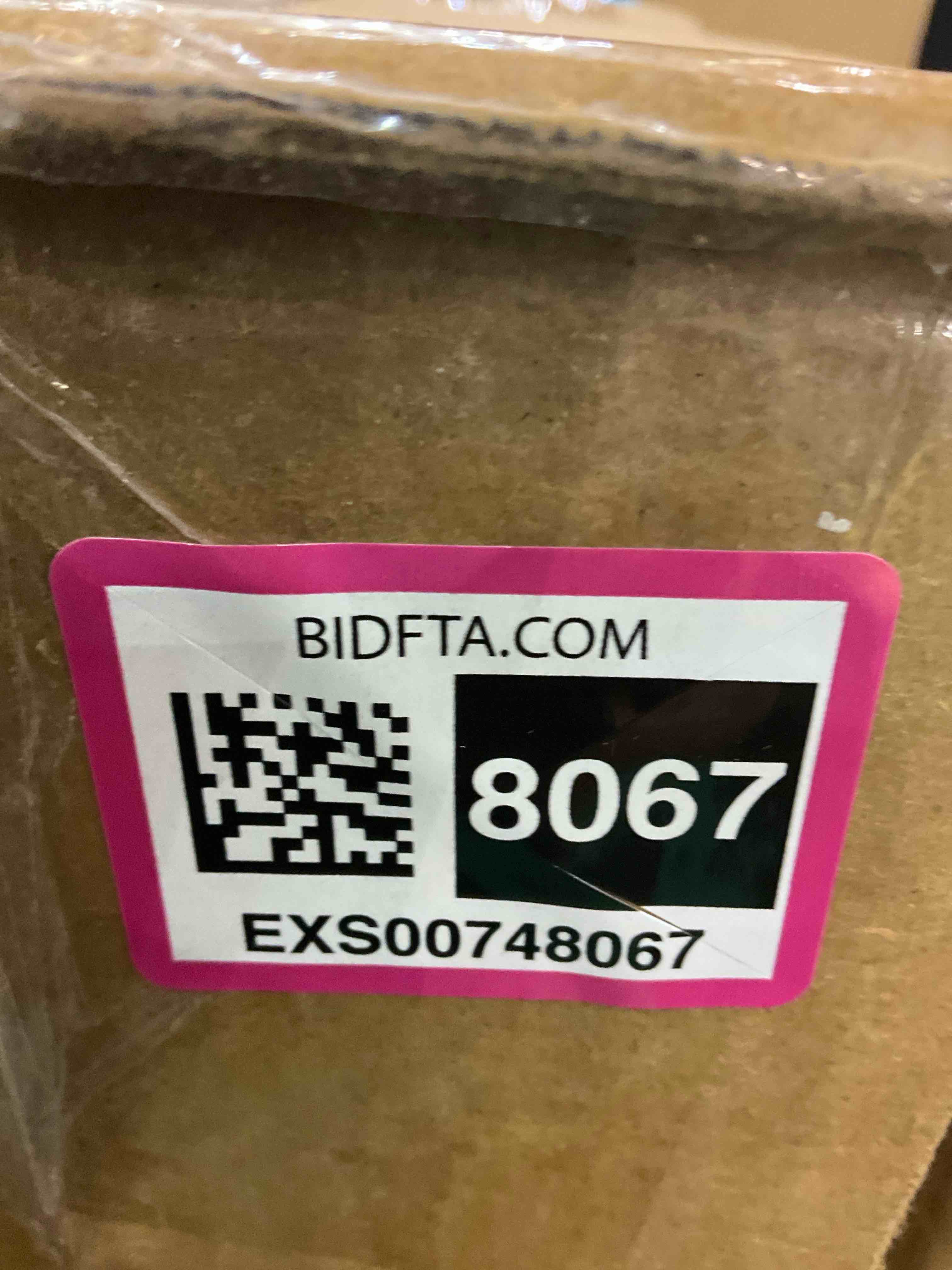 https://s3.amazonaws.com/lotting-images-prod/bidfta/EXS00748067_1701874269351.jpeg