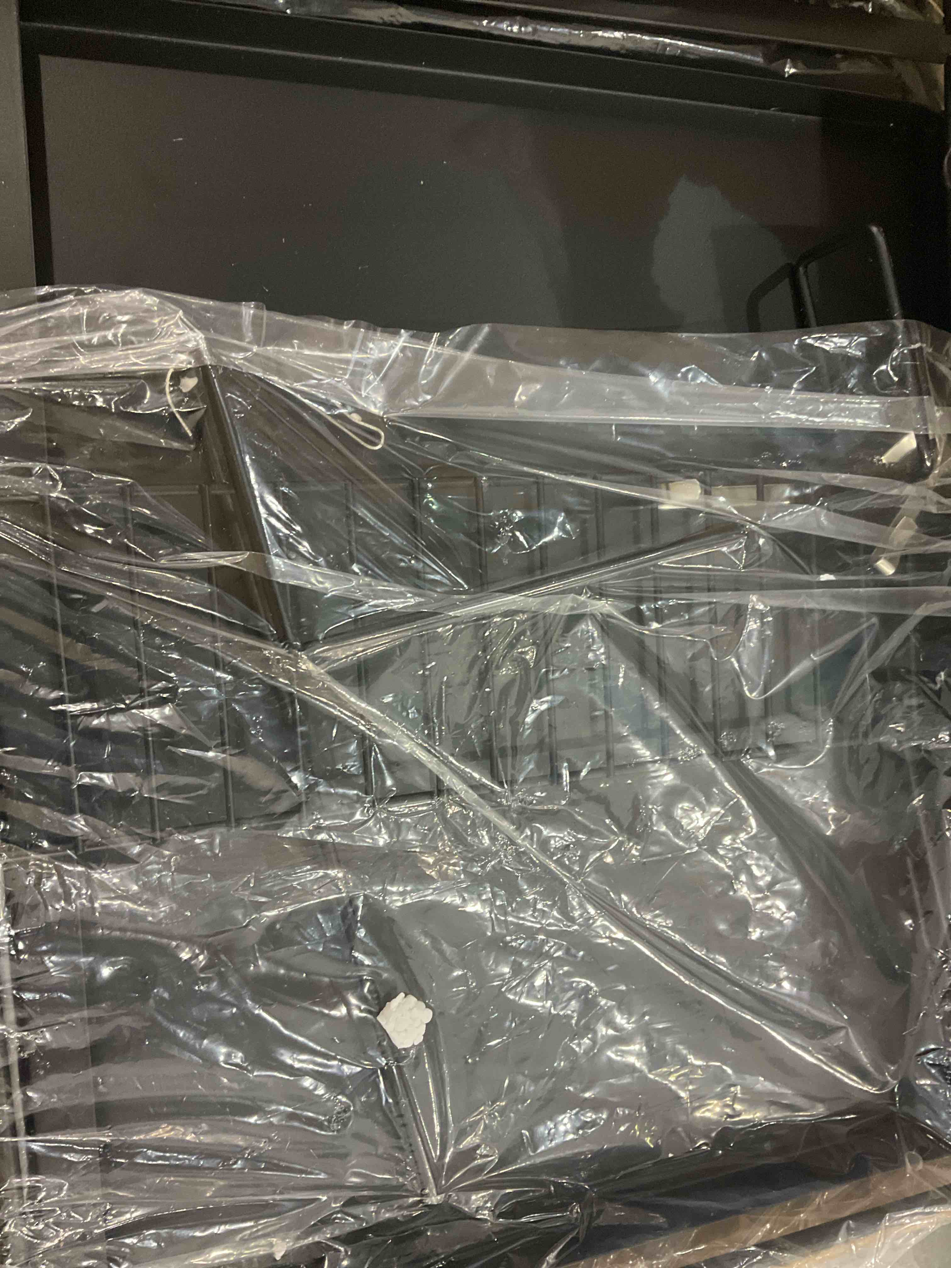 https://s3.amazonaws.com/lotting-images-prod/bidfta/EXS00748197_1701955434125.jpeg