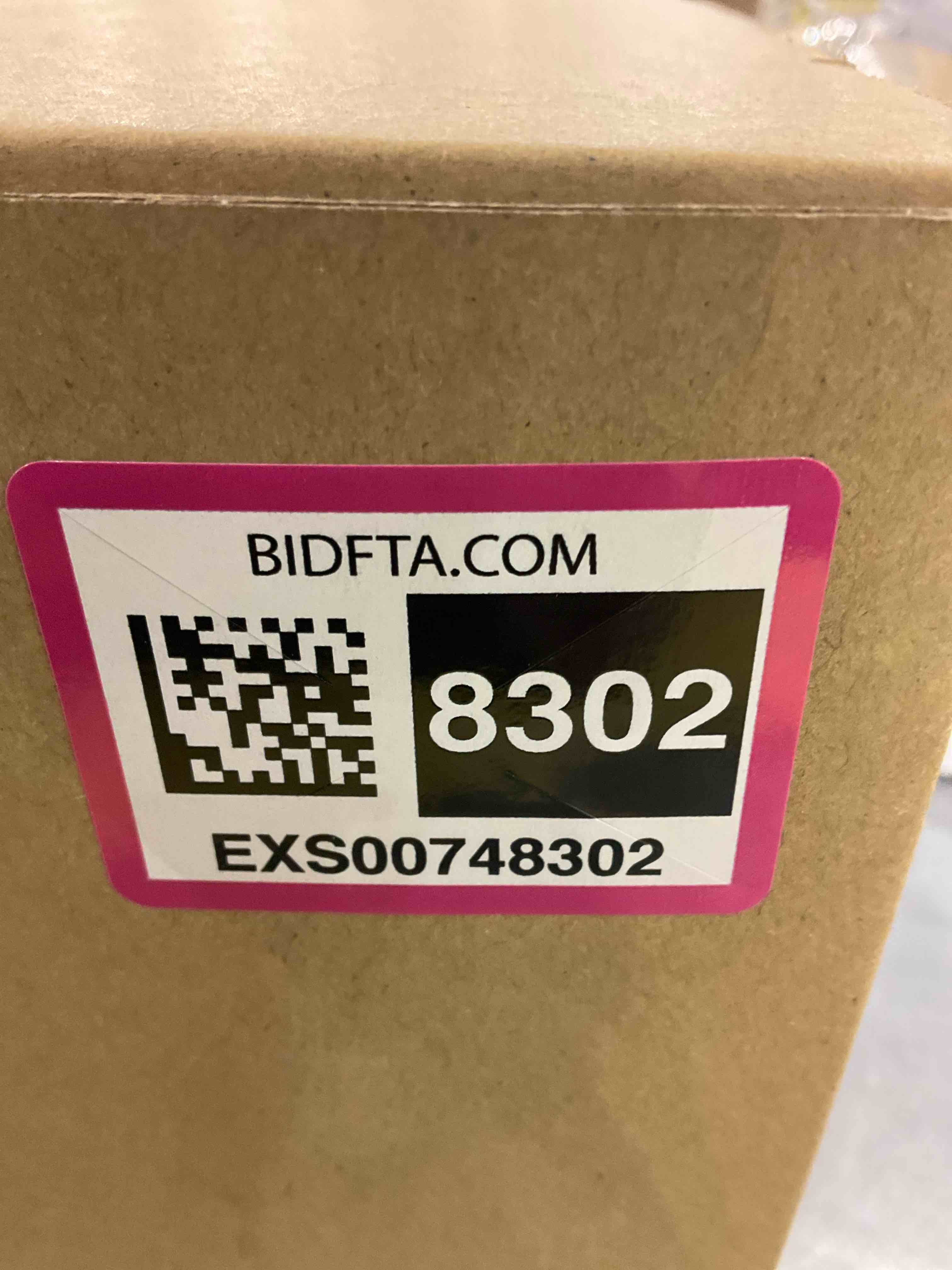 https://s3.amazonaws.com/lotting-images-prod/bidfta/EXS00748302_1701975401118.jpeg