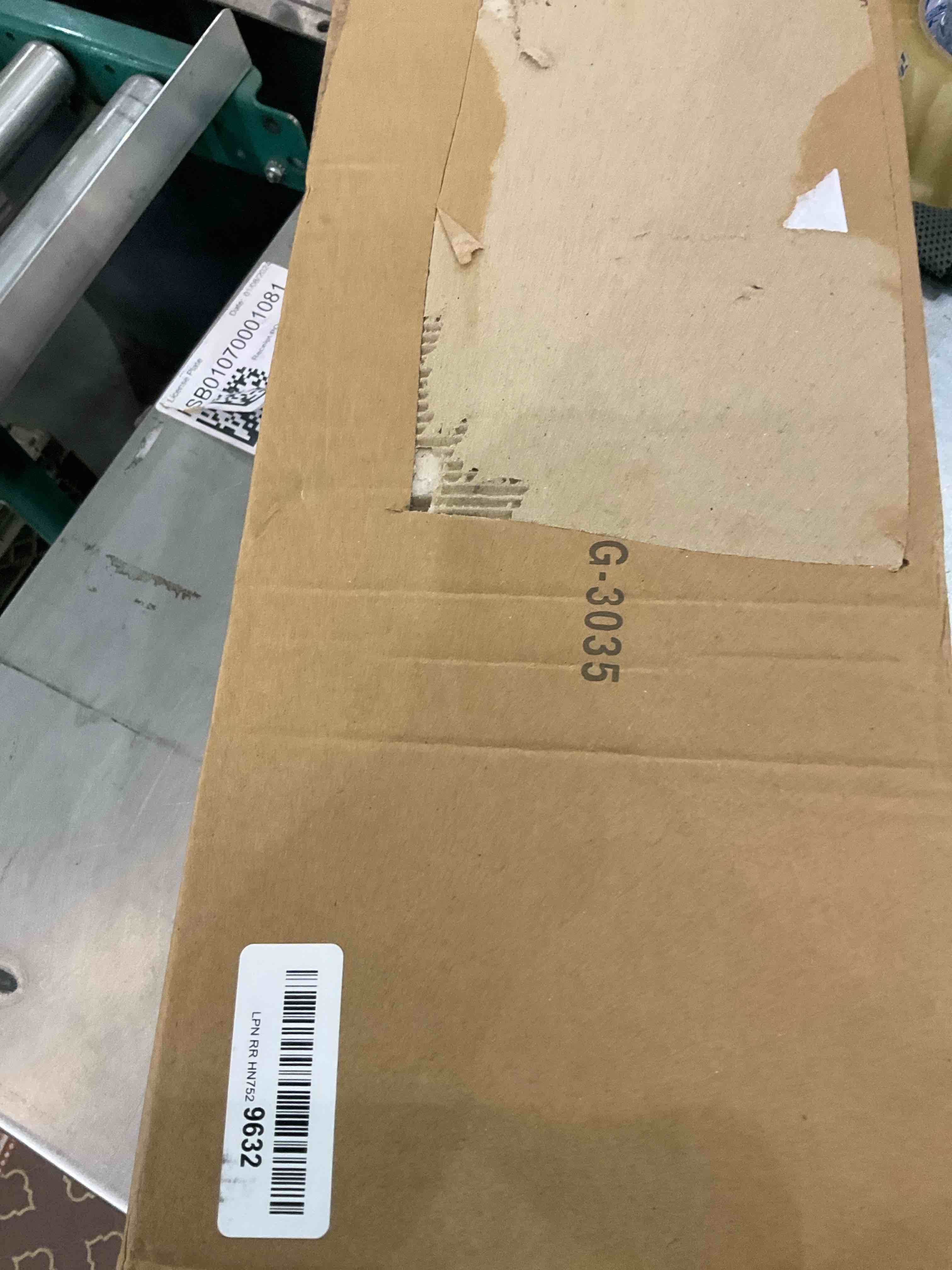 https://s3.amazonaws.com/lotting-images-prod/bidfta/EXS00749334_1704742516753.jpeg