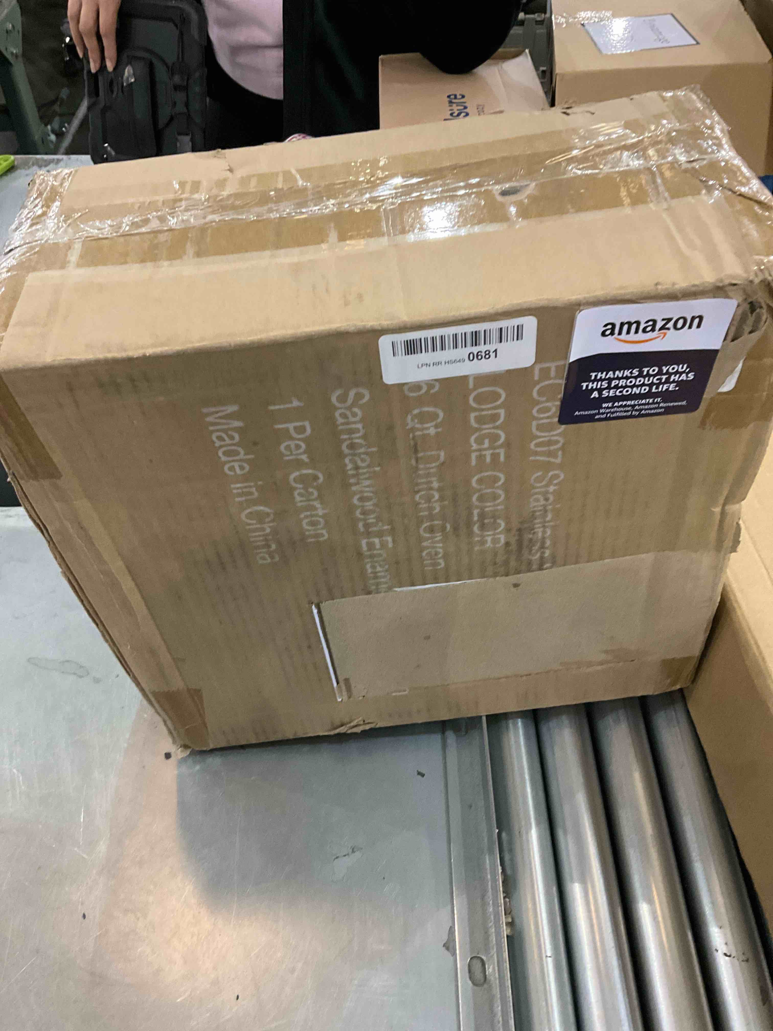 Lodge EC6D07 Enameled Dutch Oven, 6 Quart, Sandalwood