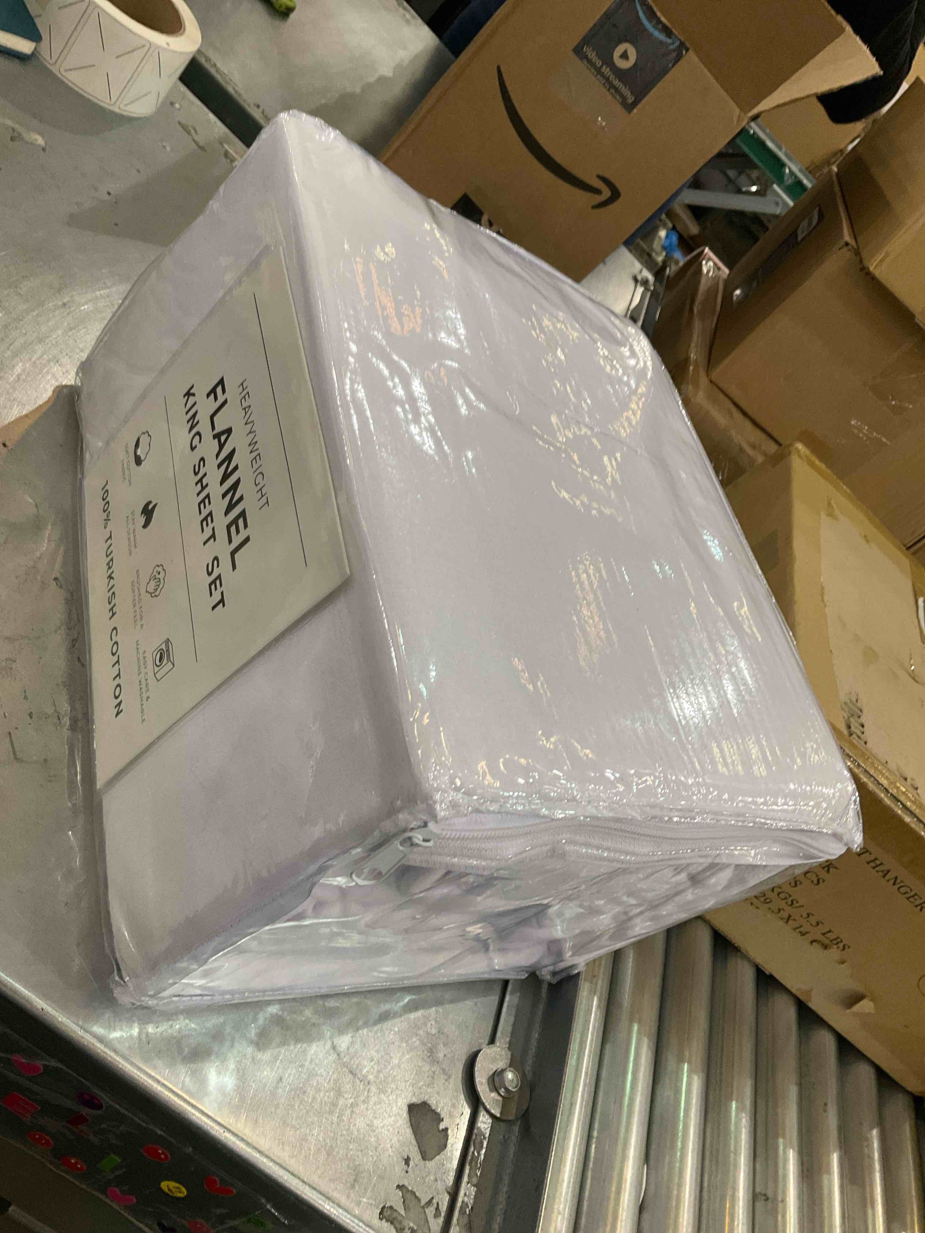 https://s3.amazonaws.com/lotting-images-prod/bidfta/EXS00749866_1702057736951.jpeg