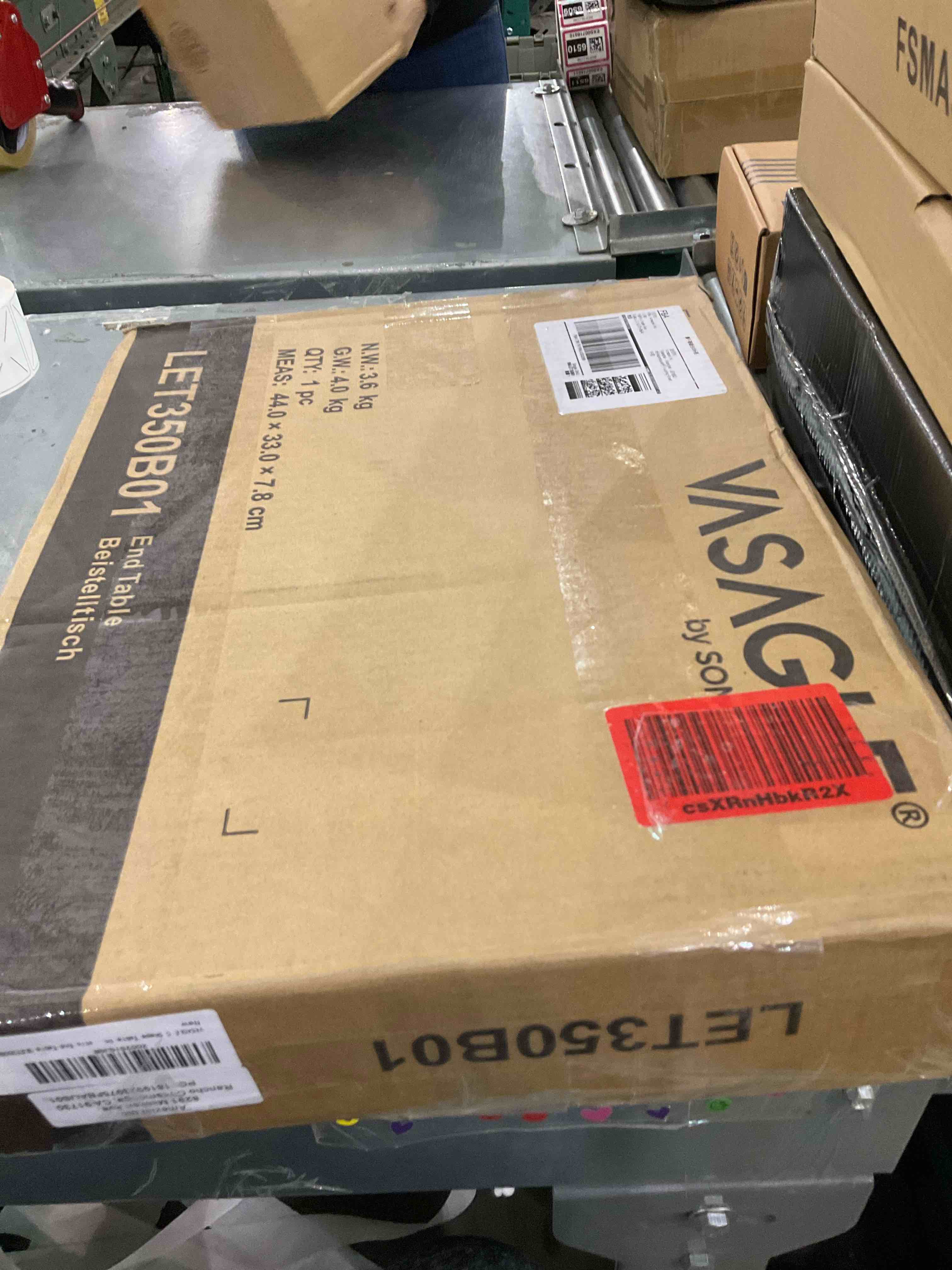 https://s3.amazonaws.com/lotting-images-prod/bidfta/EXS00749885_1702059696655.jpeg