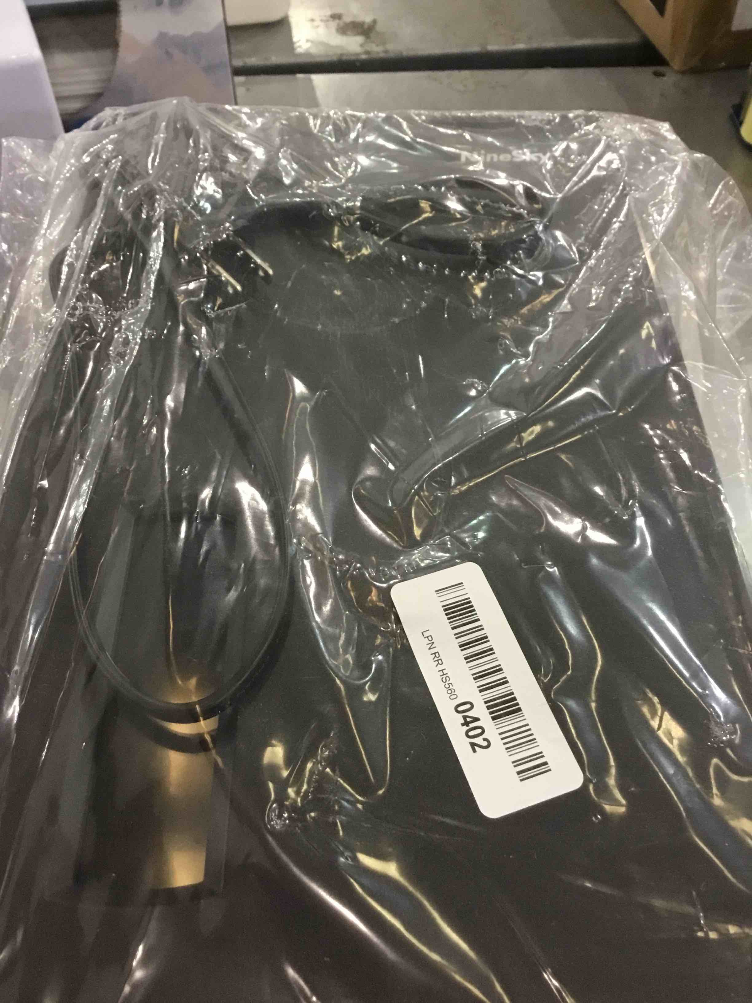 https://s3.amazonaws.com/lotting-images-prod/bidfta/EXS00750929_1702655287778.jpeg
