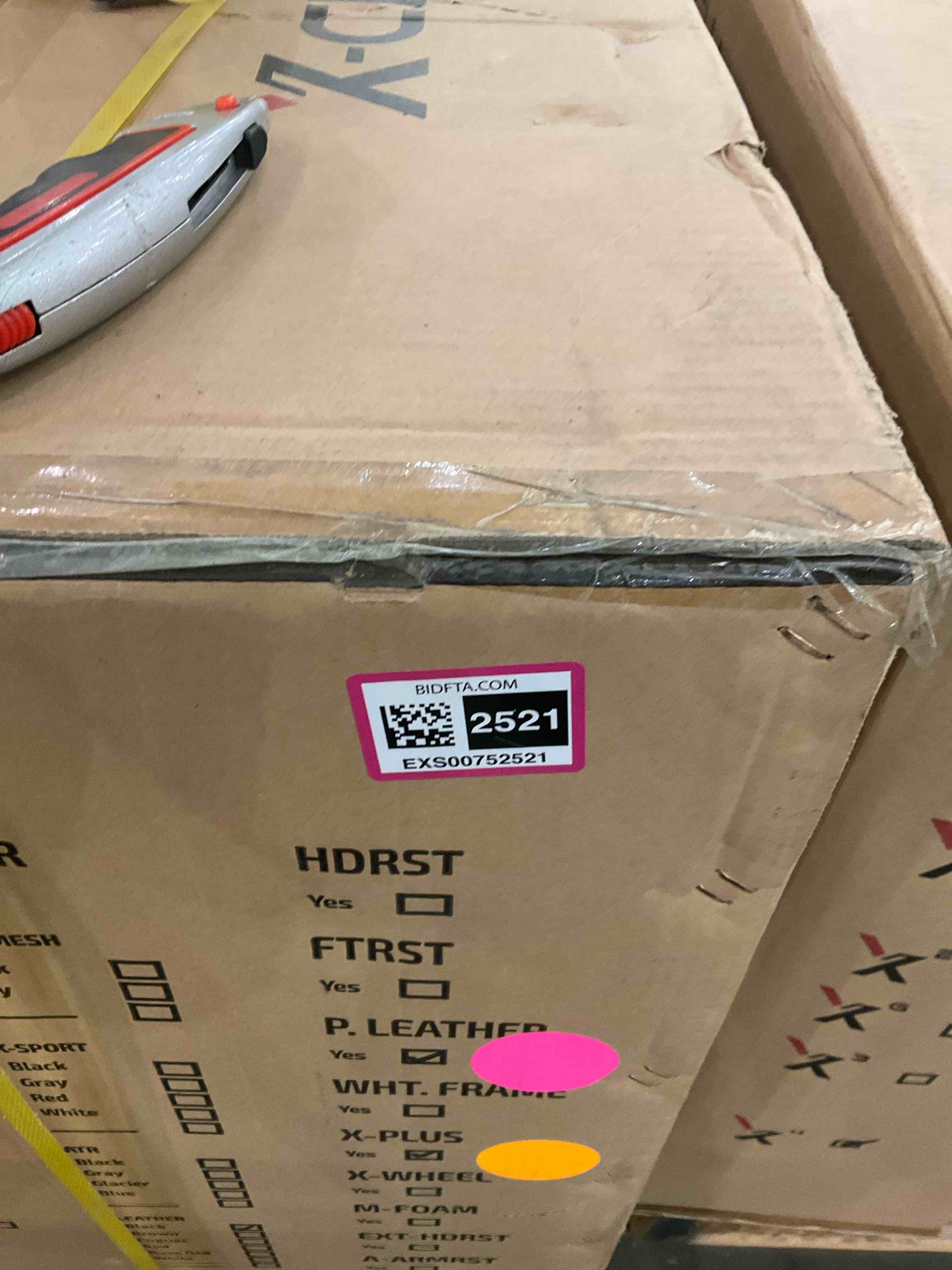 https://s3.amazonaws.com/lotting-images-prod/bidfta/EXS00752521_1702406688336.jpeg