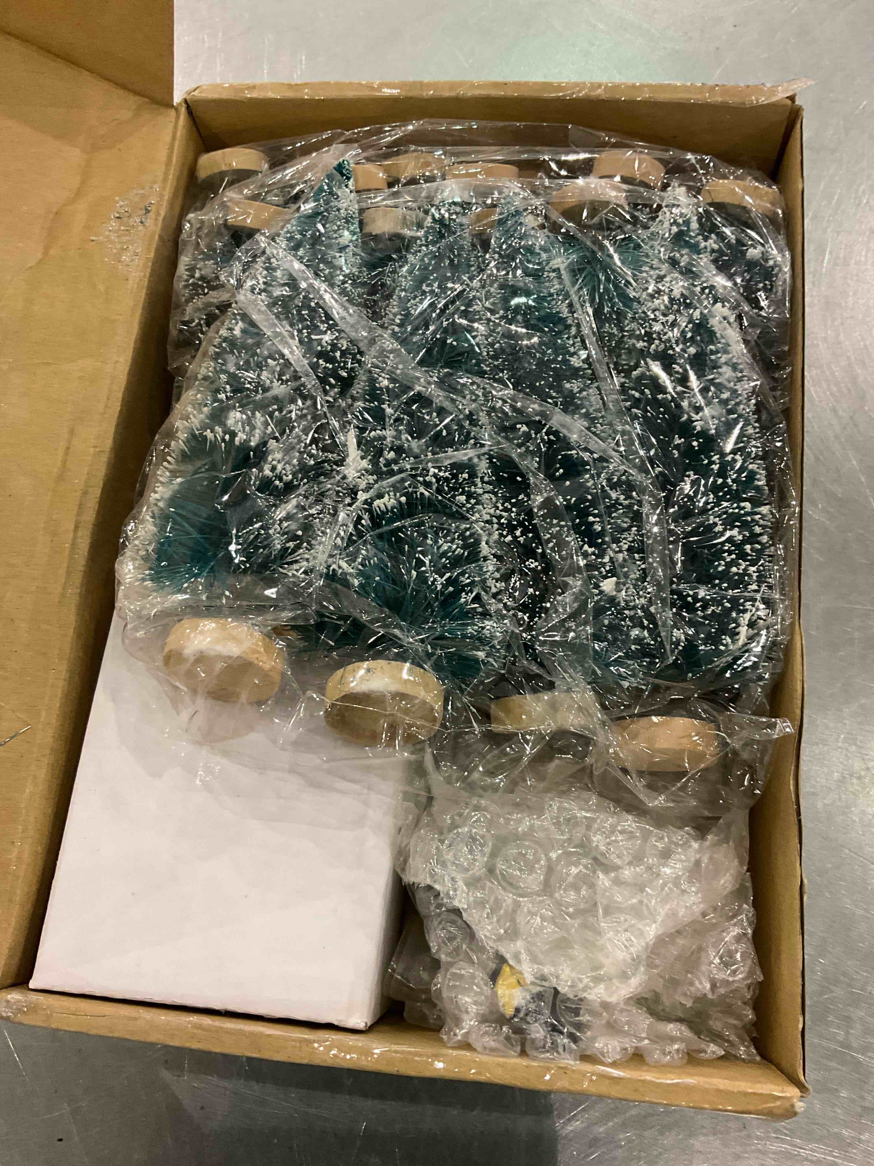 https://s3.amazonaws.com/lotting-images-prod/bidfta/EXS00753413_1703164642492.jpeg