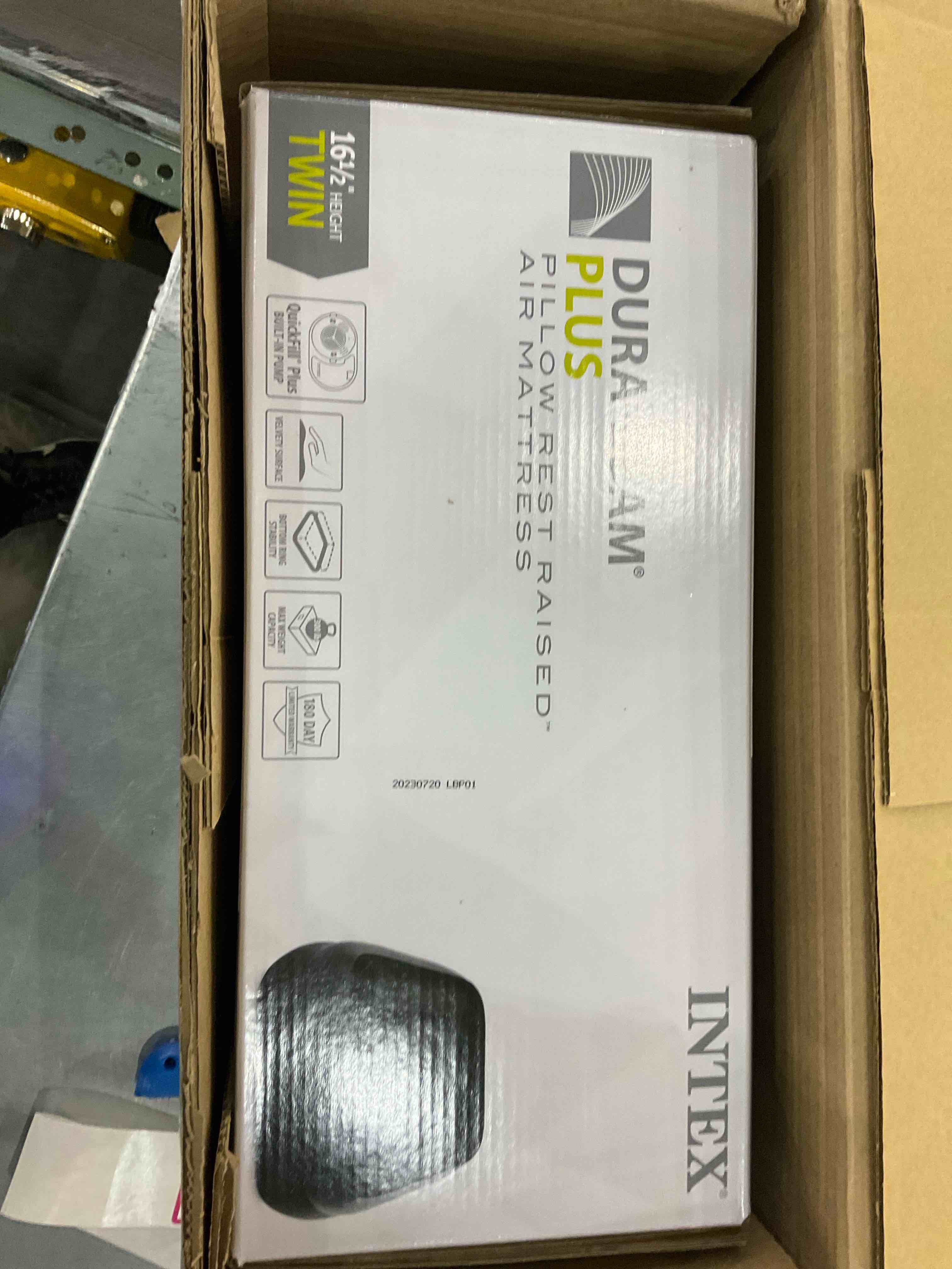 https://s3.amazonaws.com/lotting-images-prod/bidfta/EXS00753811_1703161690918.jpeg