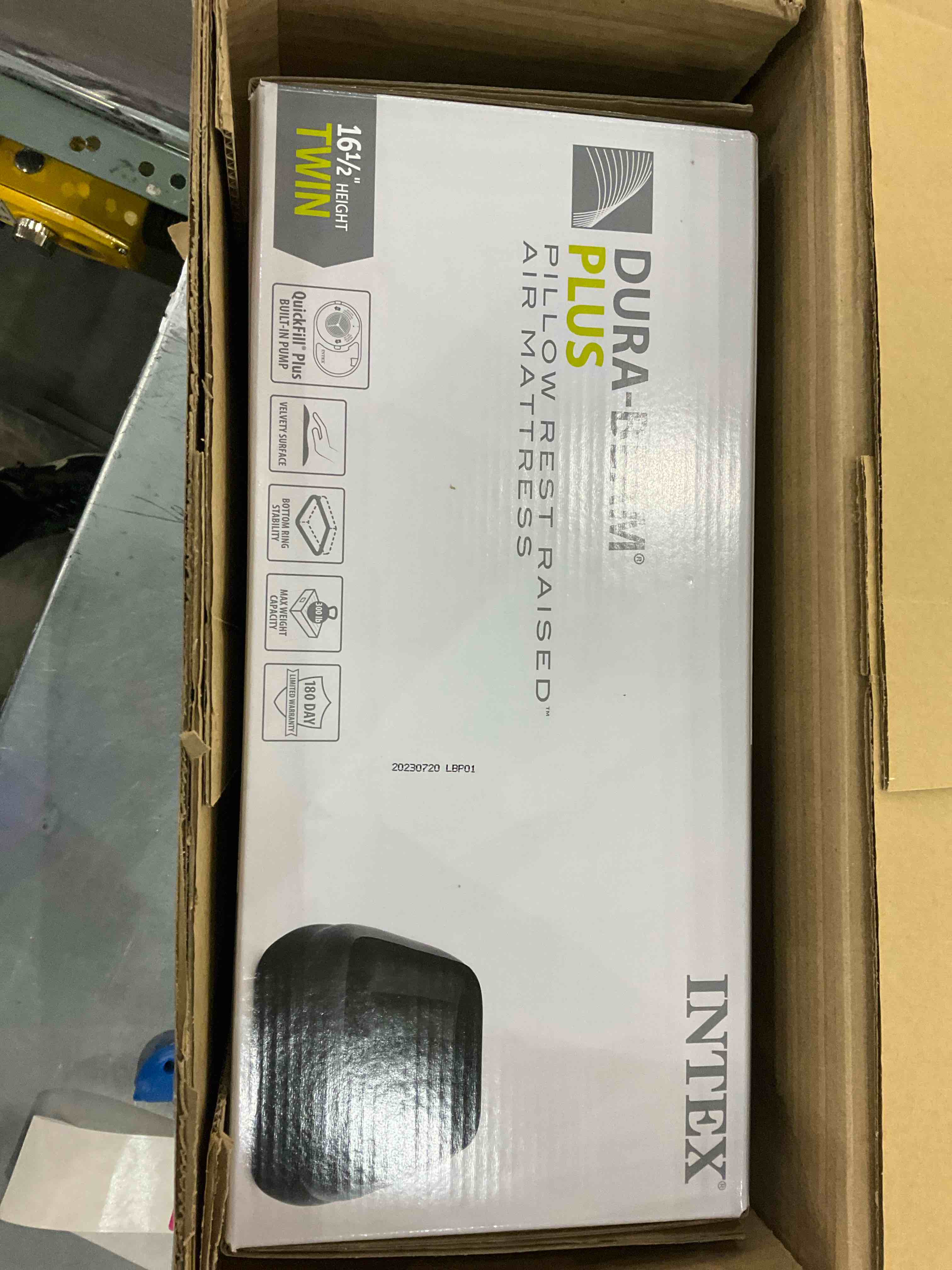 https://s3.amazonaws.com/lotting-images-prod/bidfta/EXS00753811_1703161691889.jpeg