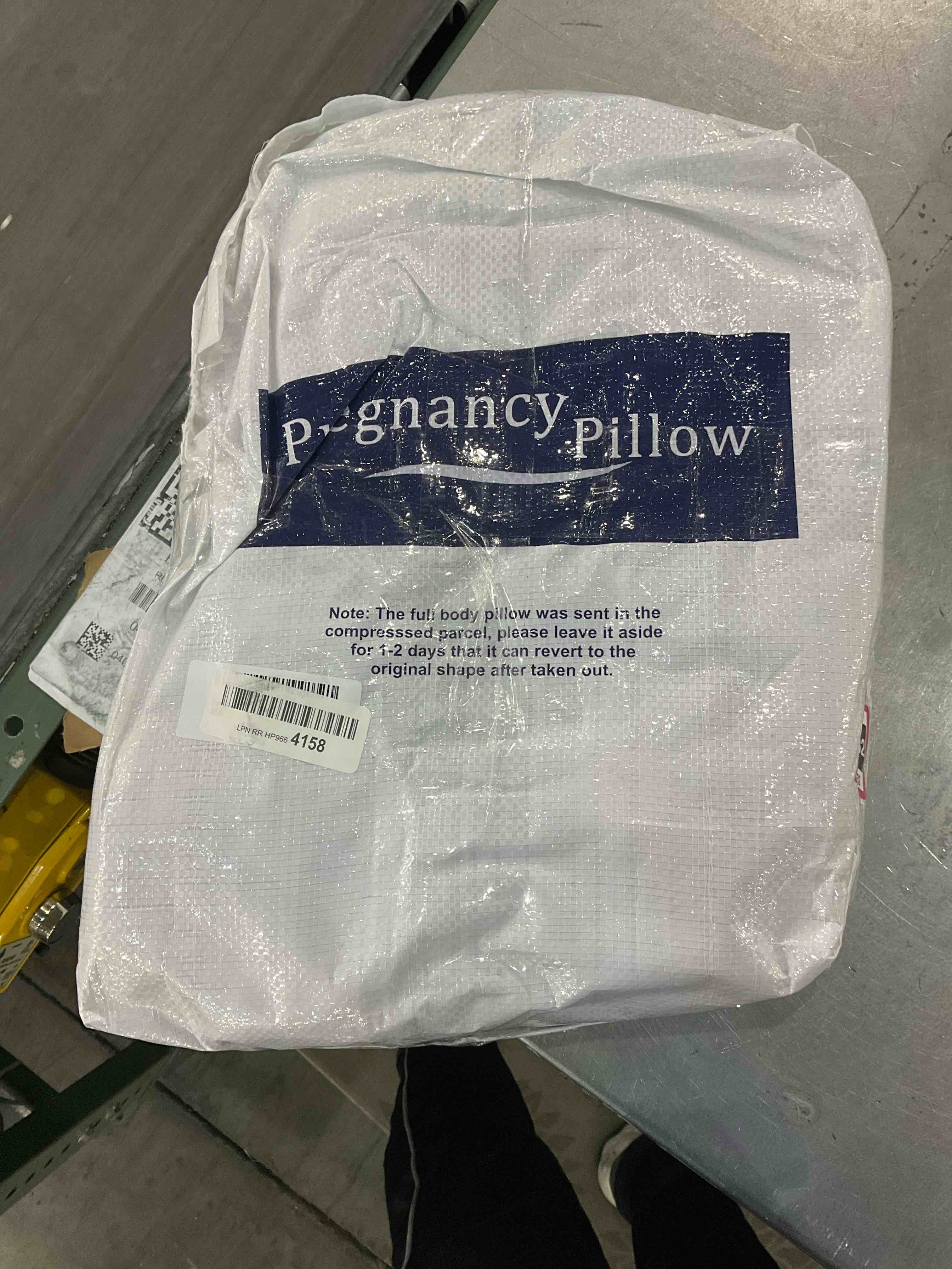 https://s3.amazonaws.com/lotting-images-prod/bidfta/EXS00753832_1703161949258.jpeg