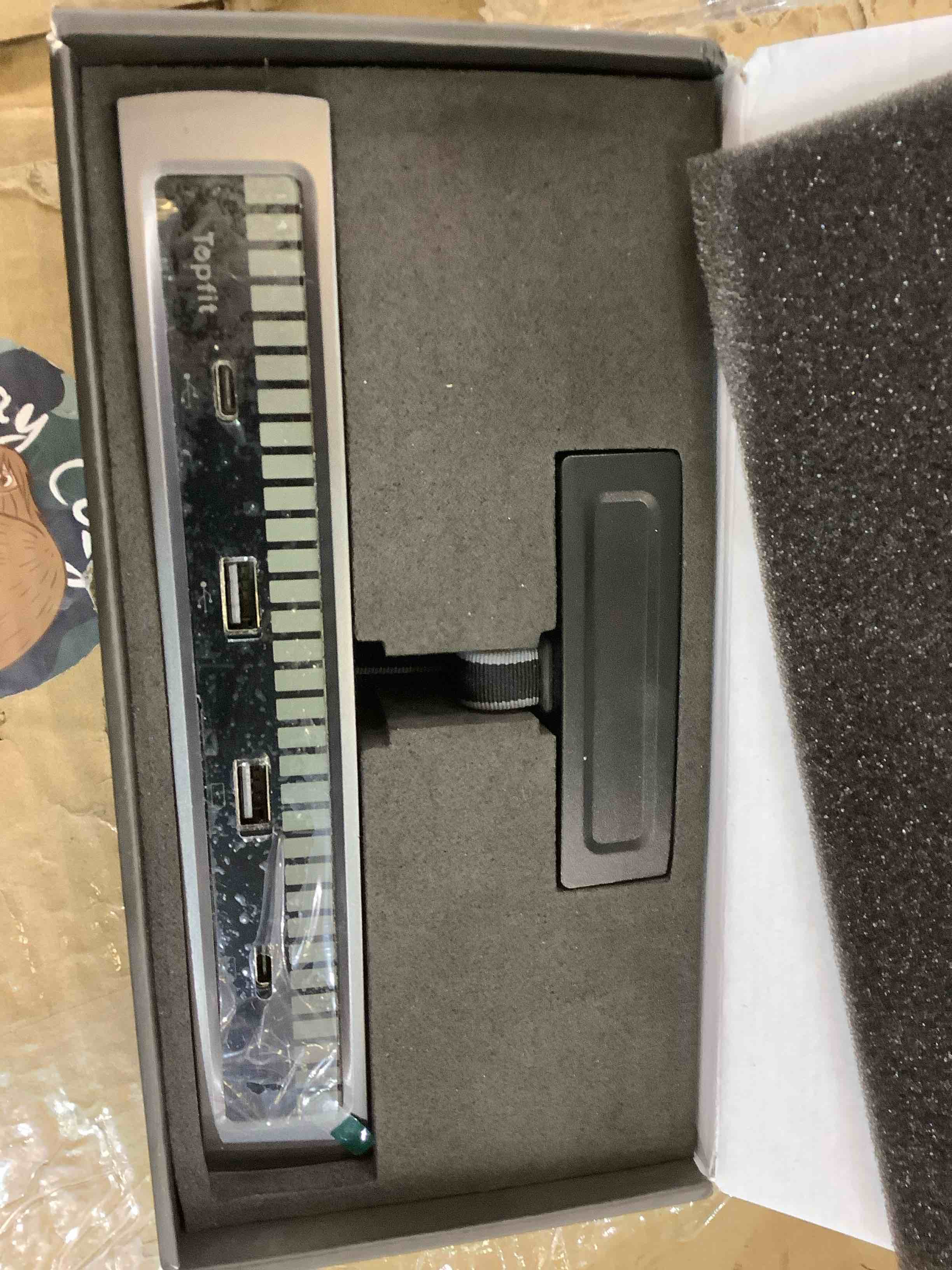 https://s3.amazonaws.com/lotting-images-prod/bidfta/EXS00754033_1702669138095.jpeg