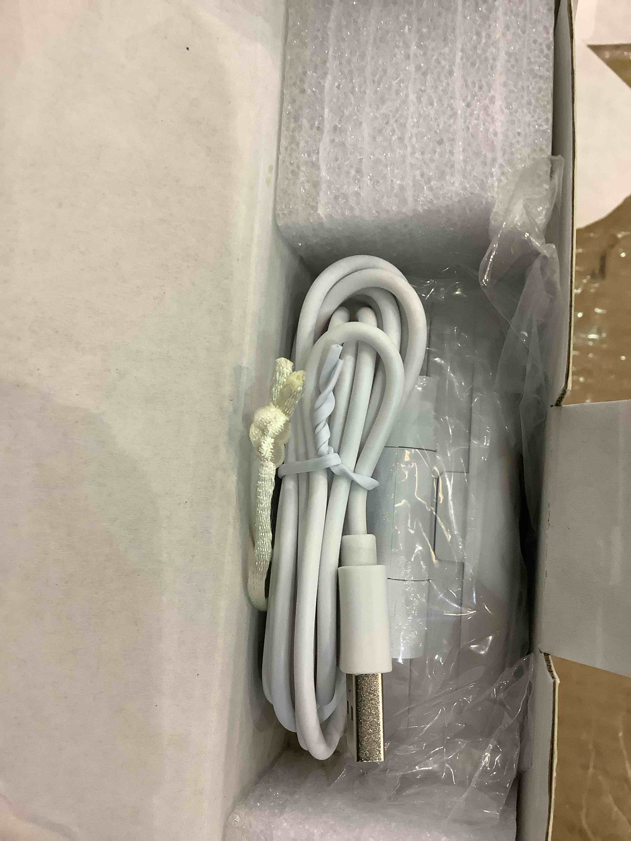 https://s3.amazonaws.com/lotting-images-prod/bidfta/EXS00754054_1702671407312.jpeg