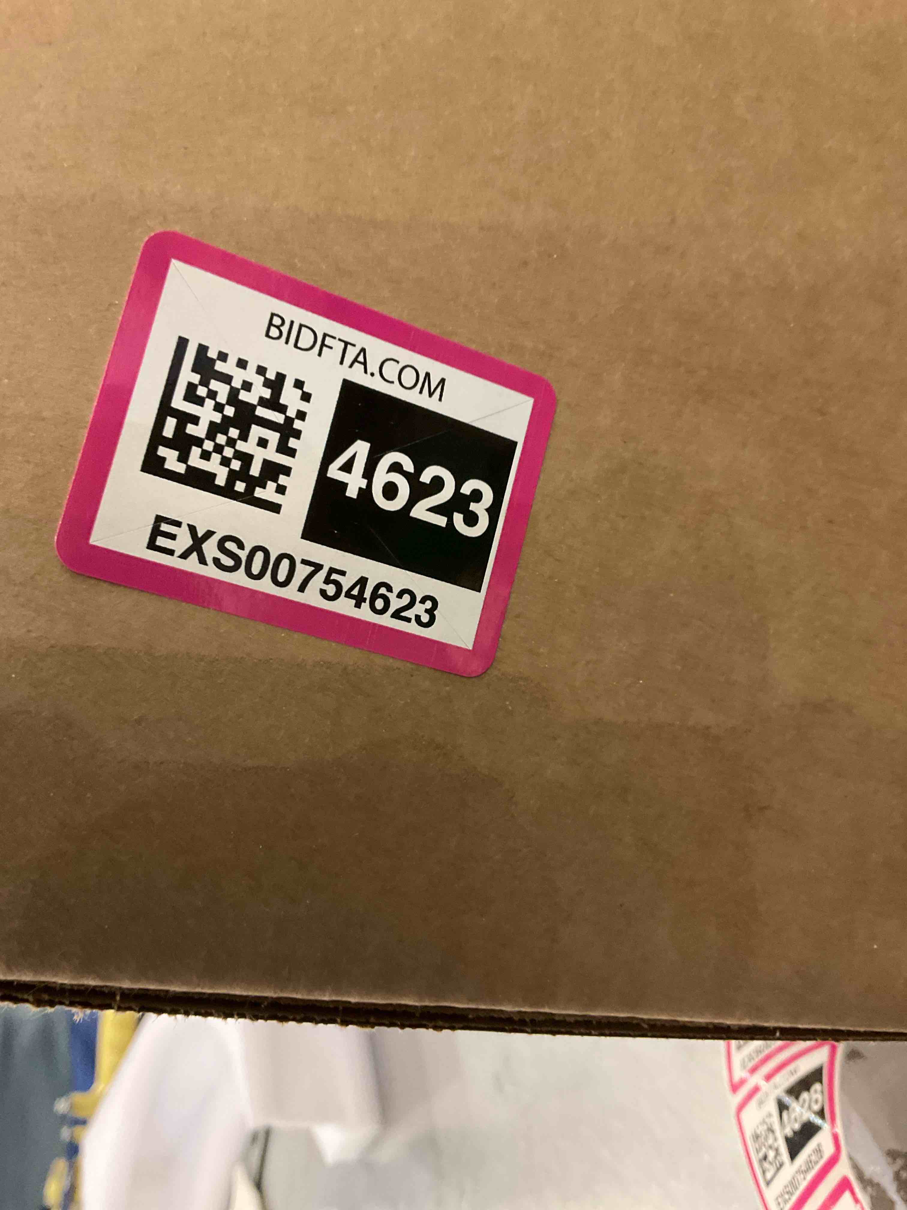 https://s3.amazonaws.com/lotting-images-prod/bidfta/EXS00754623_1707935656042.jpeg