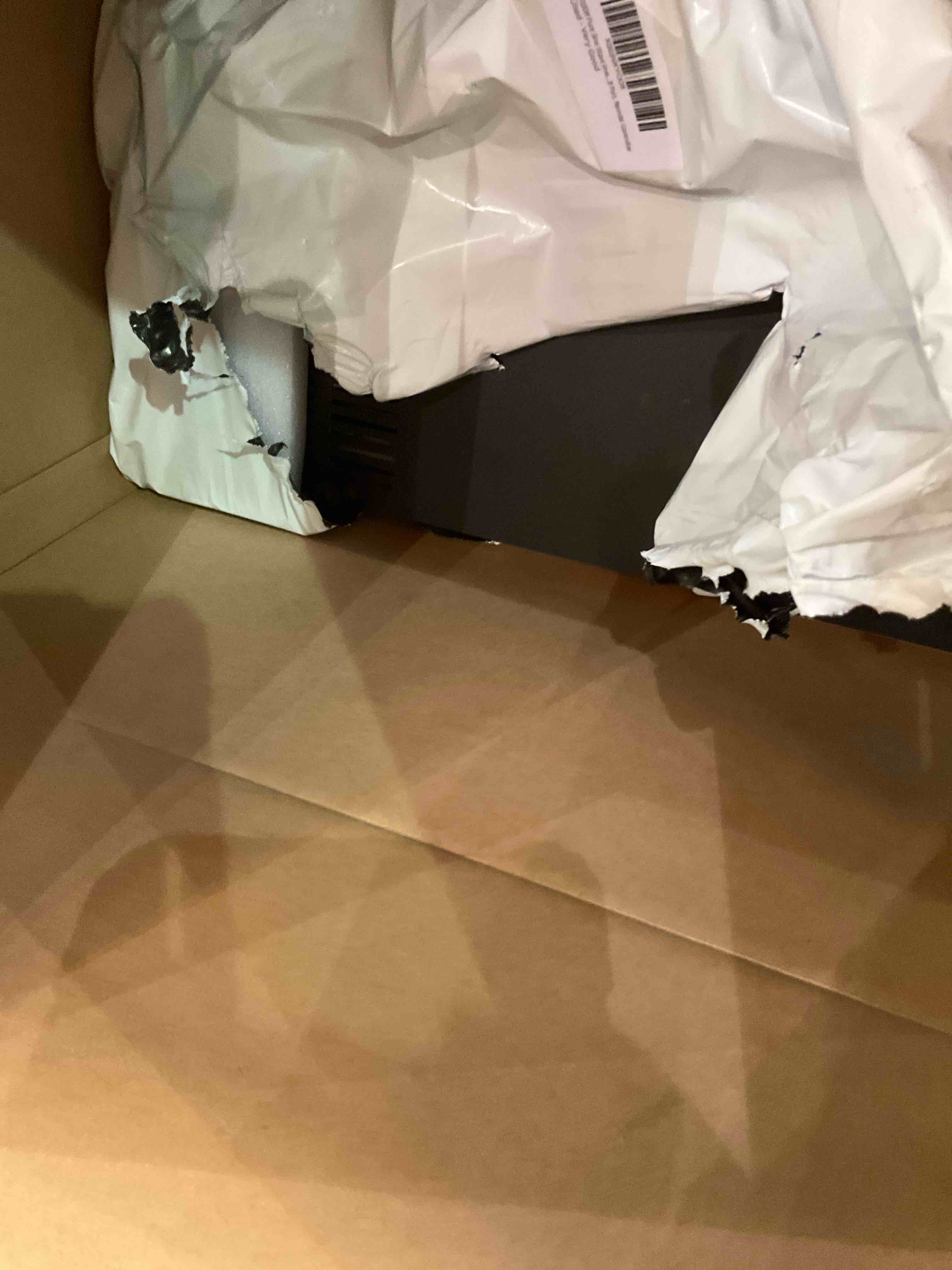 https://s3.amazonaws.com/lotting-images-prod/bidfta/EXS00754623_1707935685190.jpeg