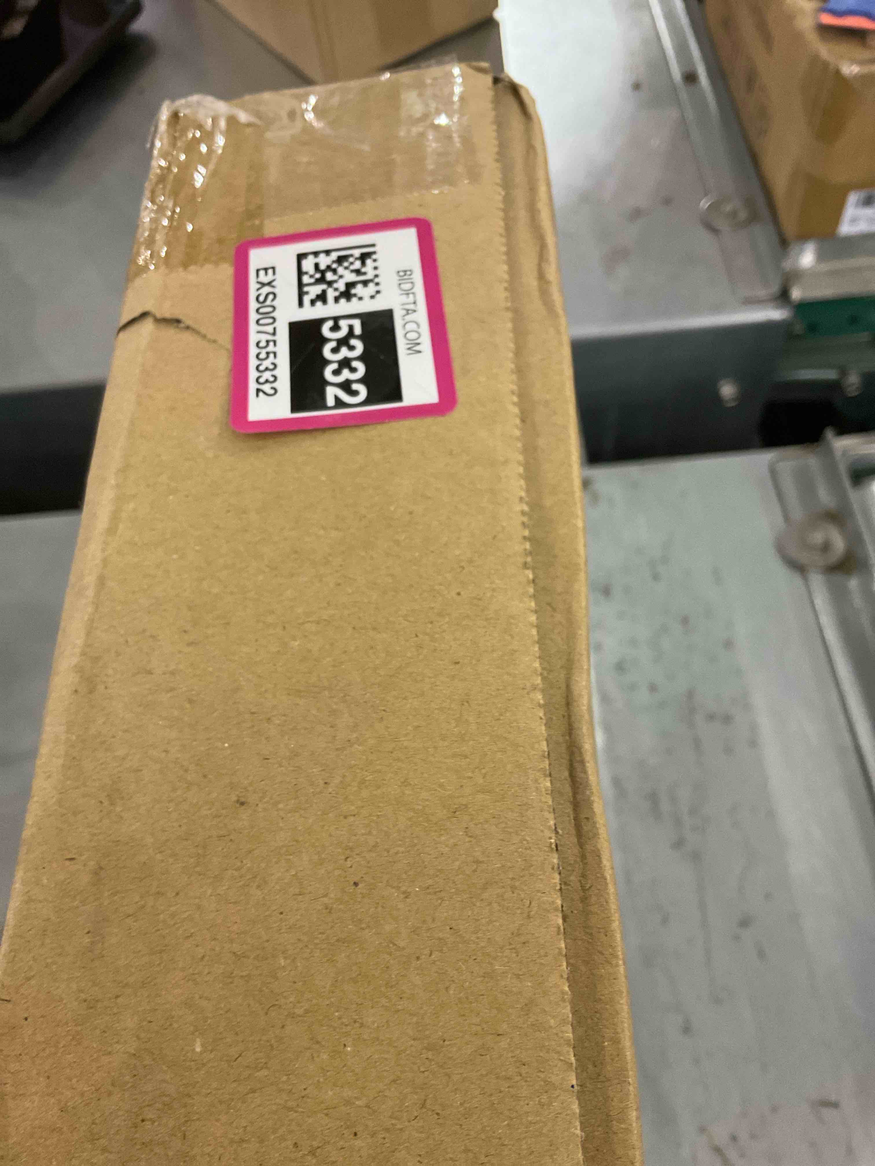 https://s3.amazonaws.com/lotting-images-prod/bidfta/EXS00755332_1702905659995.jpeg