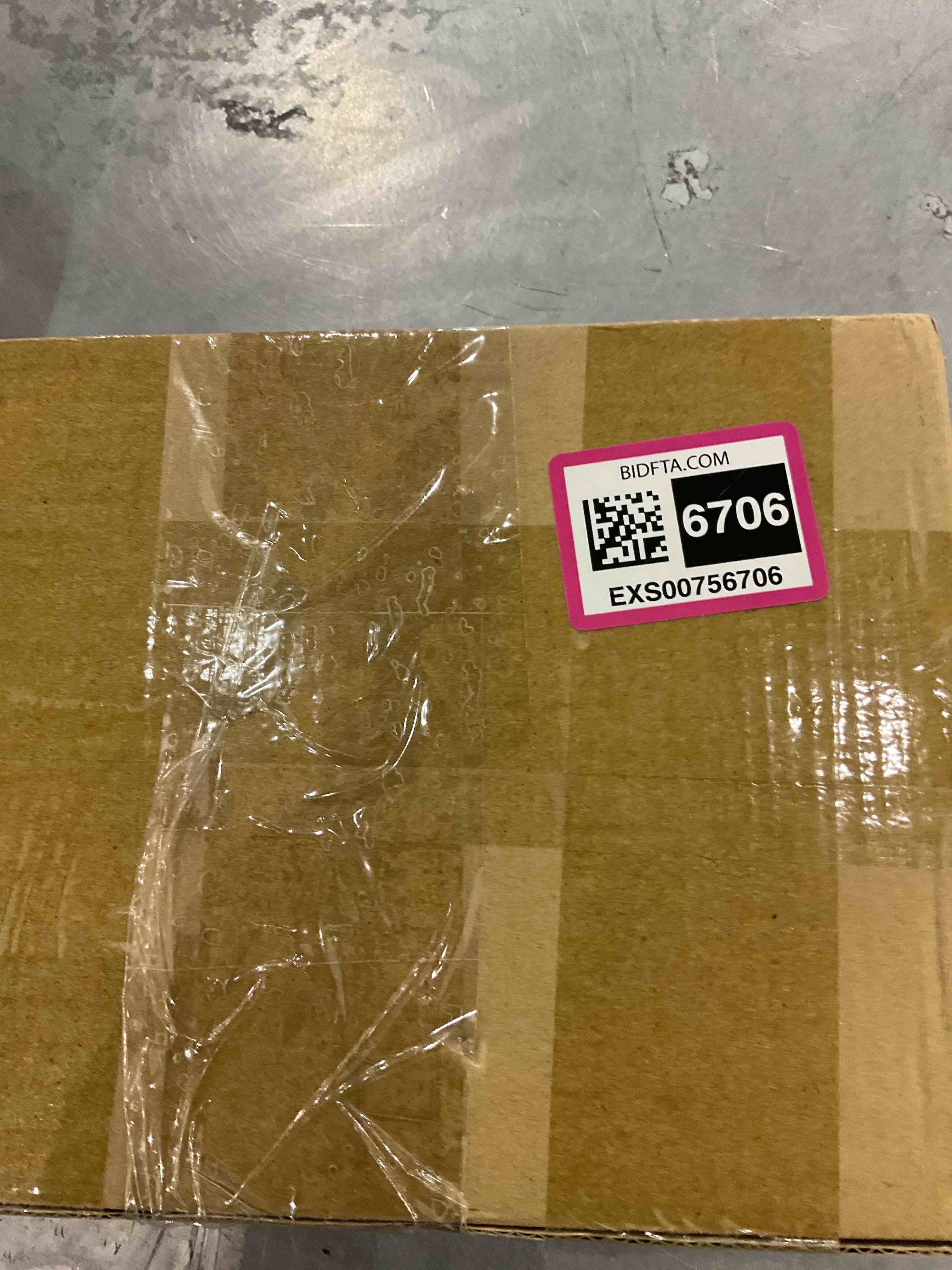 https://s3.amazonaws.com/lotting-images-prod/bidfta/EXS00756706_1702990909754.jpeg