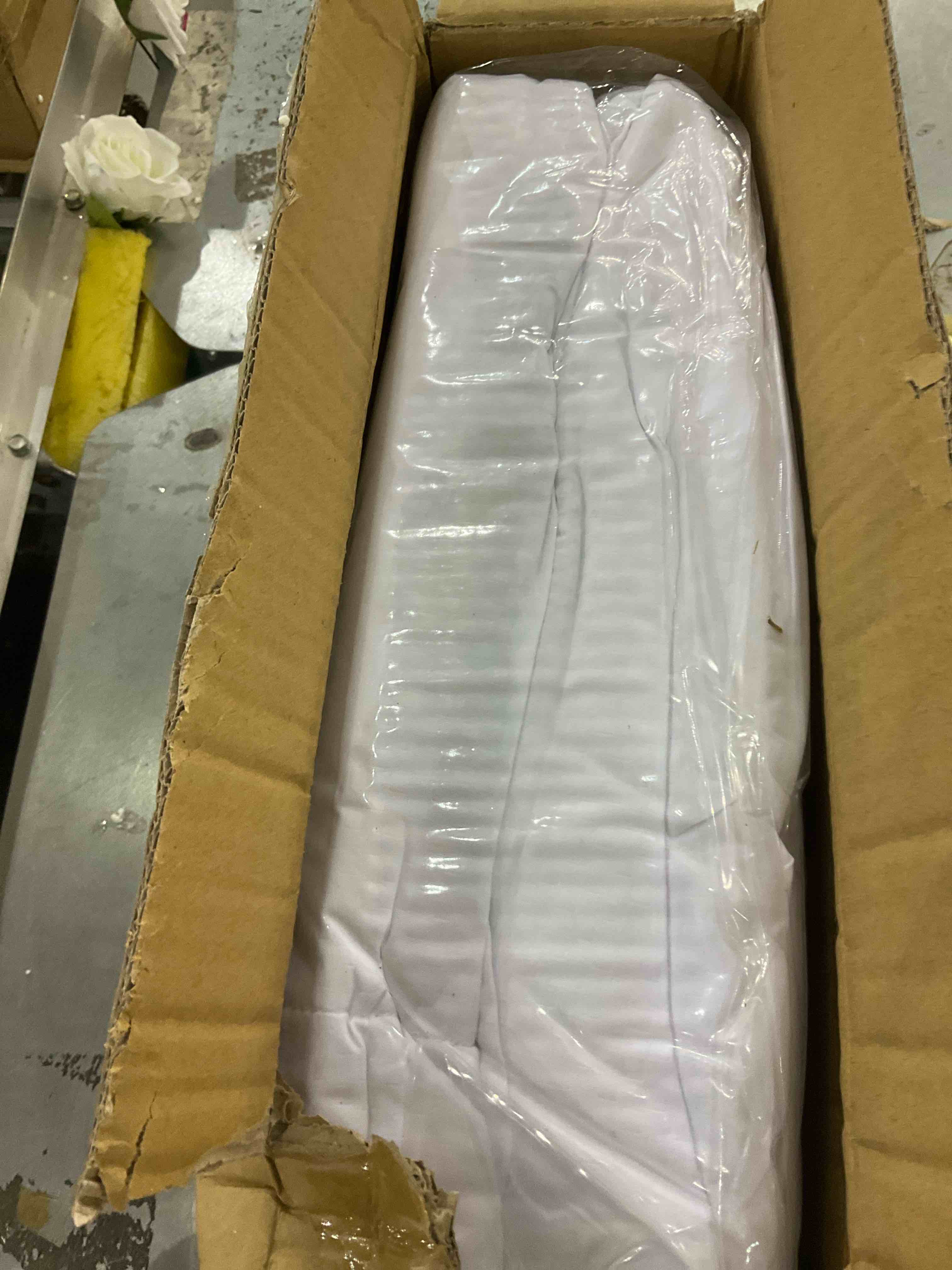 MATBEBY Bedding Quilted Fitted Full Mattress Pad Cooling Breathable Fluffy Soft Mattress Pad Stretches up to 21 Inch Deep, Full Size, White, Mattress Topper Mattress Protector