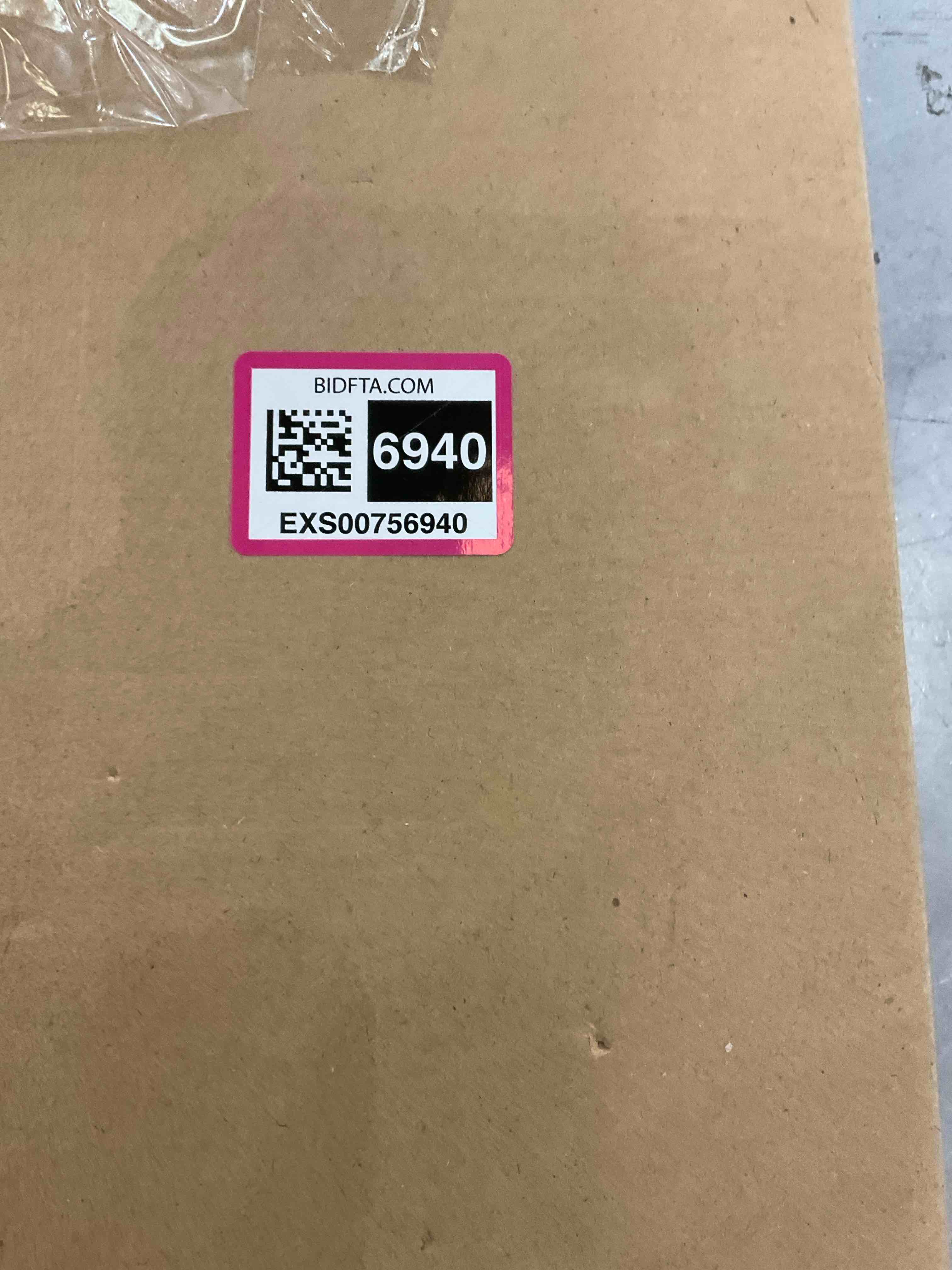 https://s3.amazonaws.com/lotting-images-prod/bidfta/EXS00756940_1703095060719.jpeg