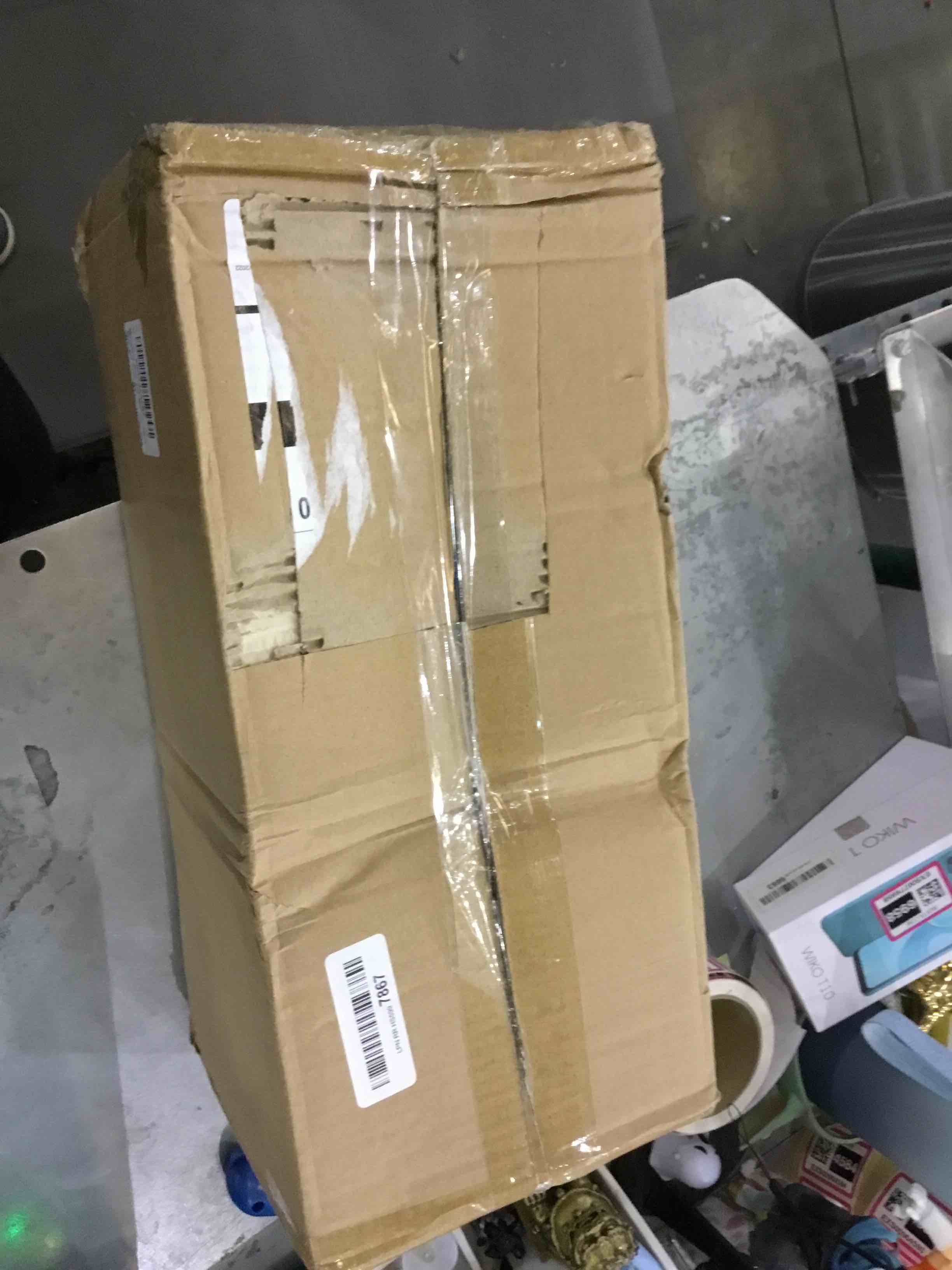 https://s3.amazonaws.com/lotting-images-prod/bidfta/EXS00757069_1703089713526.jpeg