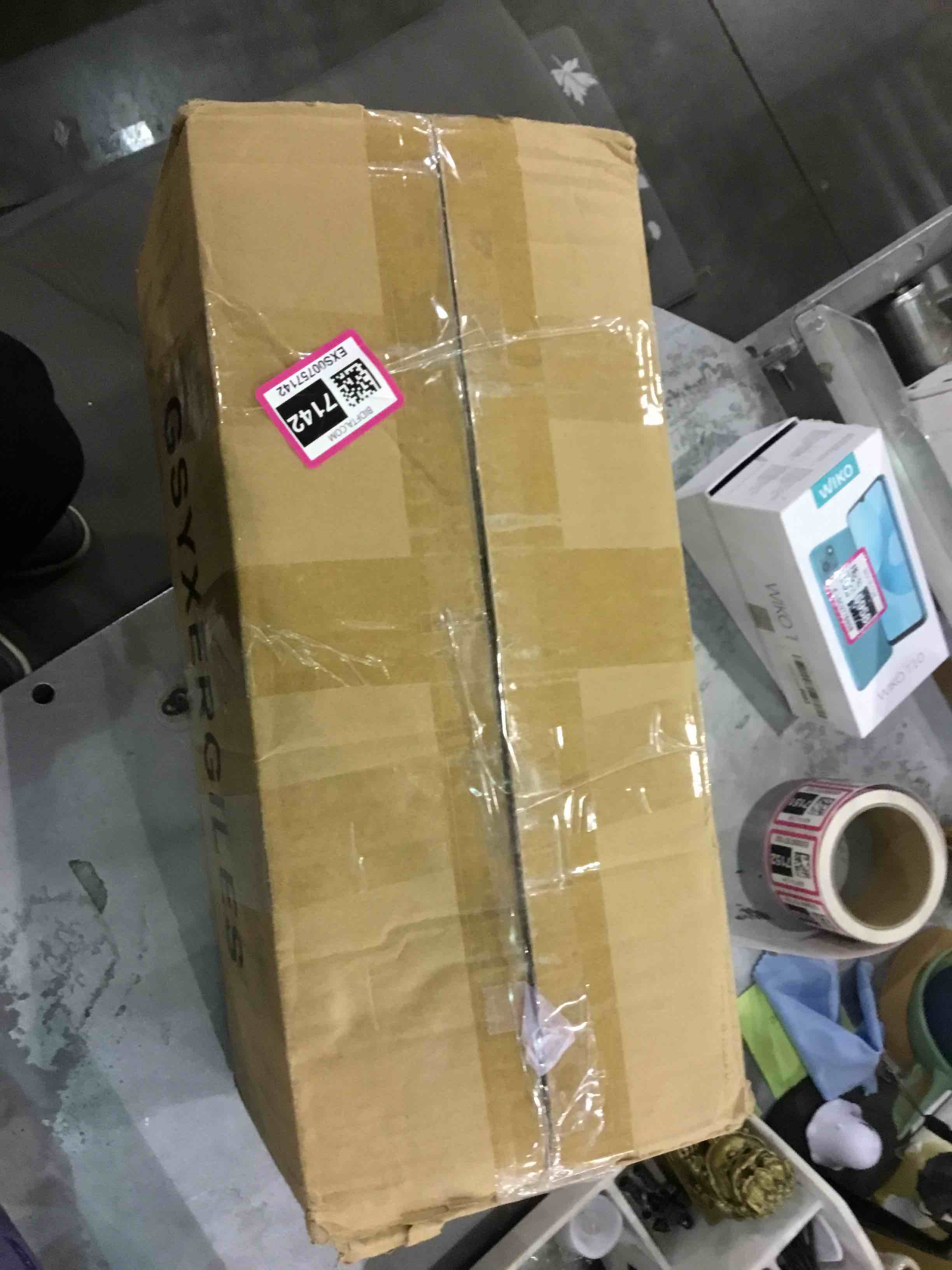 https://s3.amazonaws.com/lotting-images-prod/bidfta/EXS00757142_1703162070774.jpeg