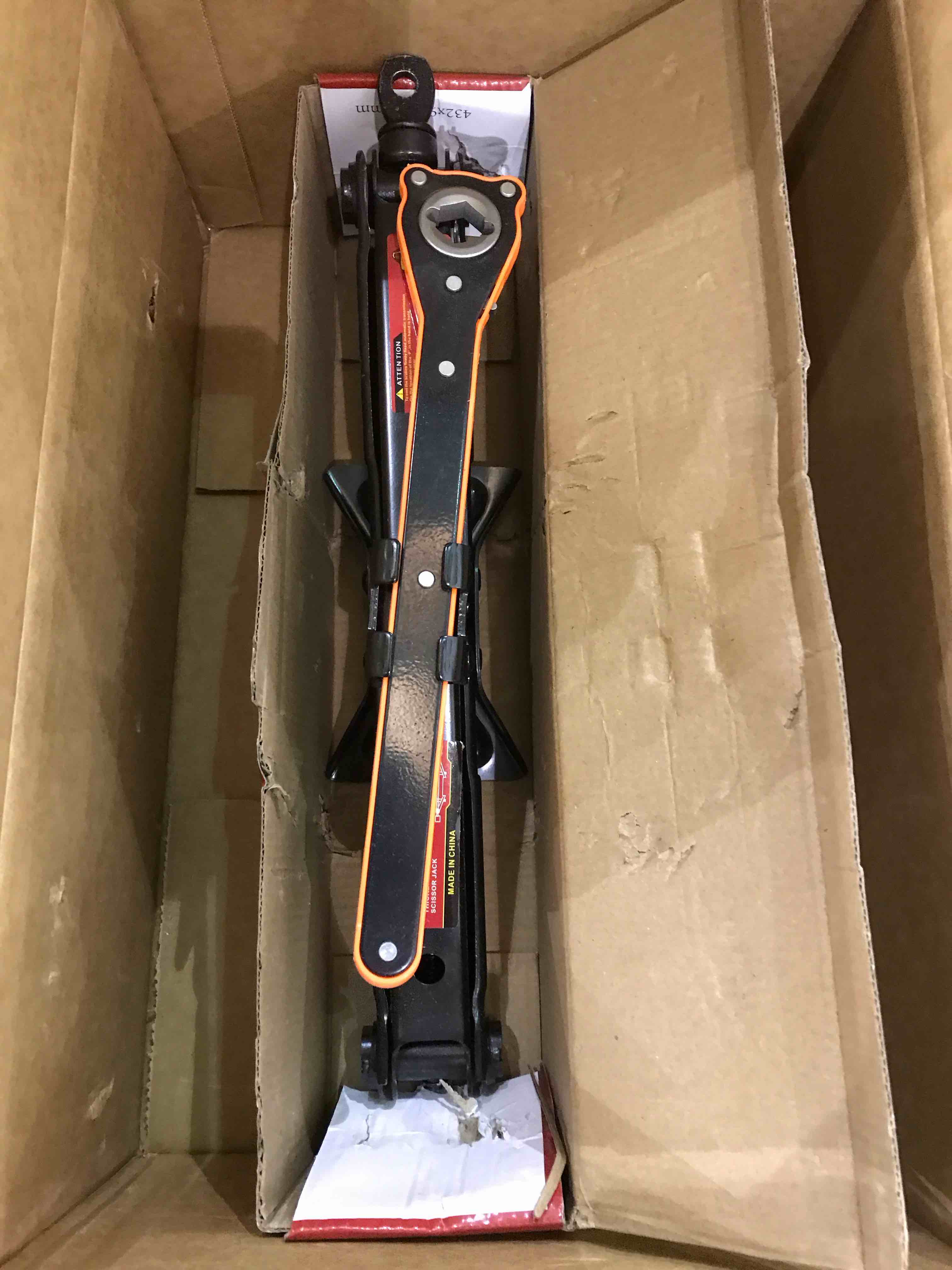 https://s3.amazonaws.com/lotting-images-prod/bidfta/EXS00757299_1703256835604.jpeg