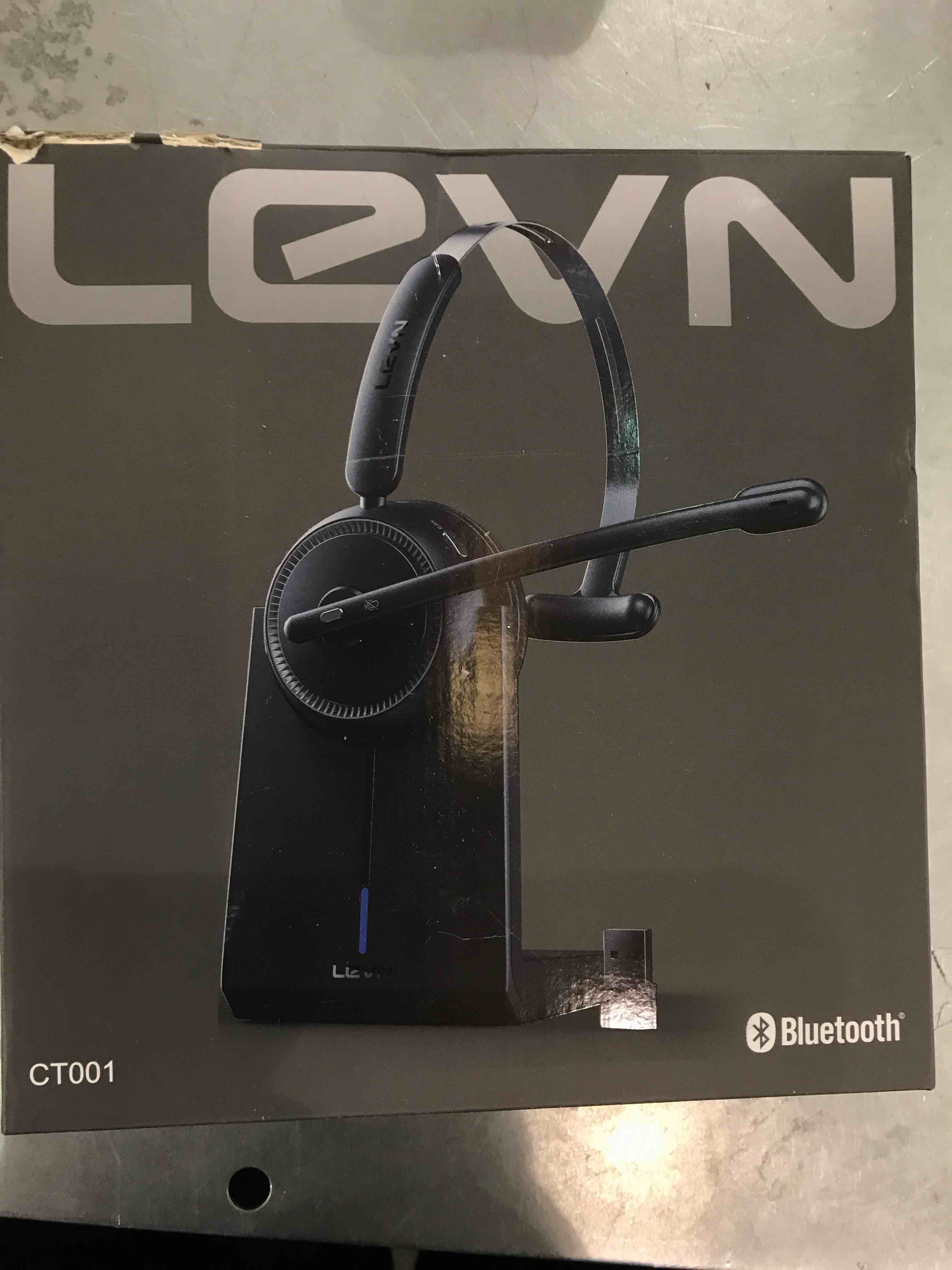 https://s3.amazonaws.com/lotting-images-prod/bidfta/EXS00757300_1703256969390.jpeg