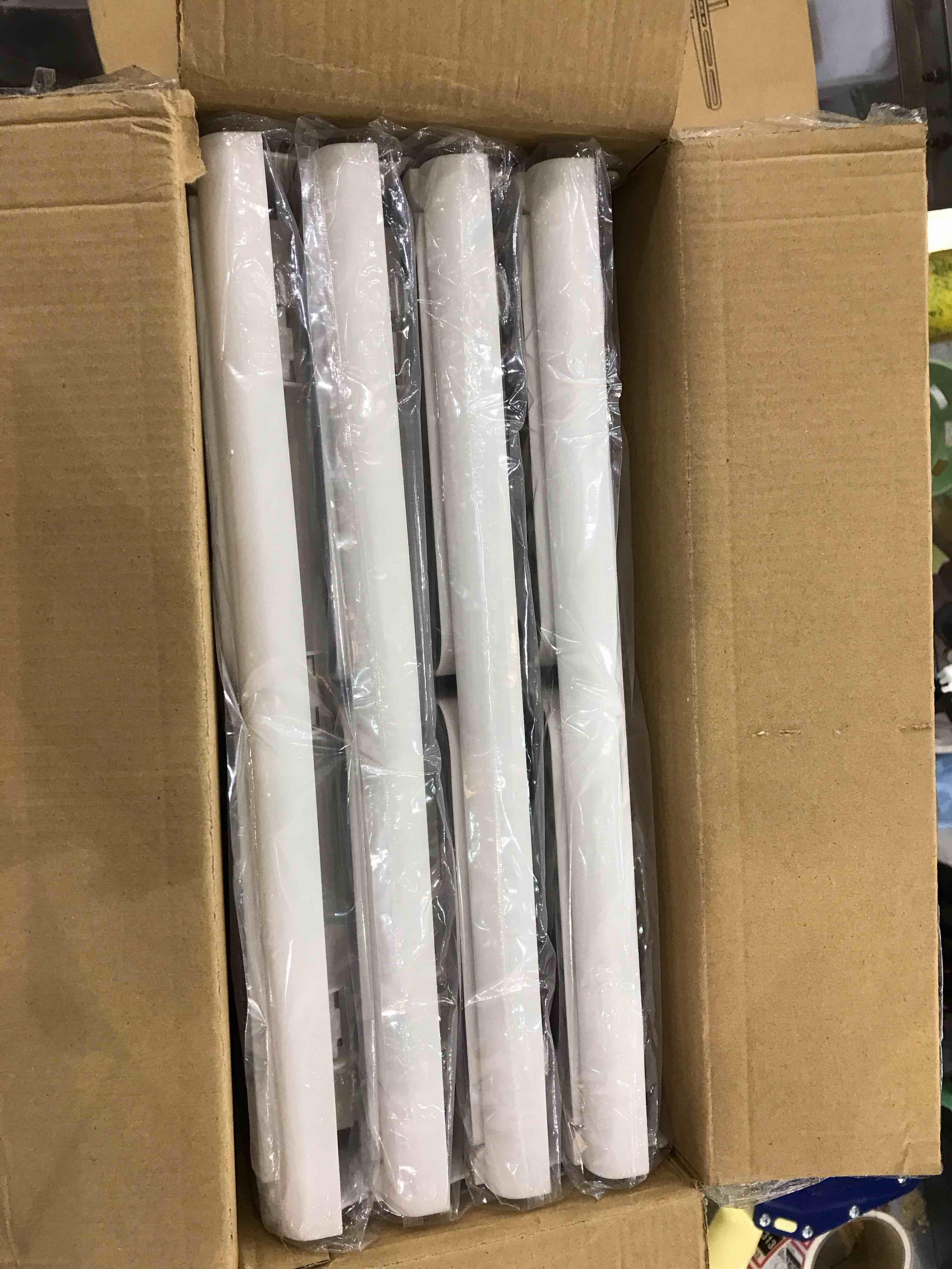 https://s3.amazonaws.com/lotting-images-prod/bidfta/EXS00757305_1703257460609.jpeg