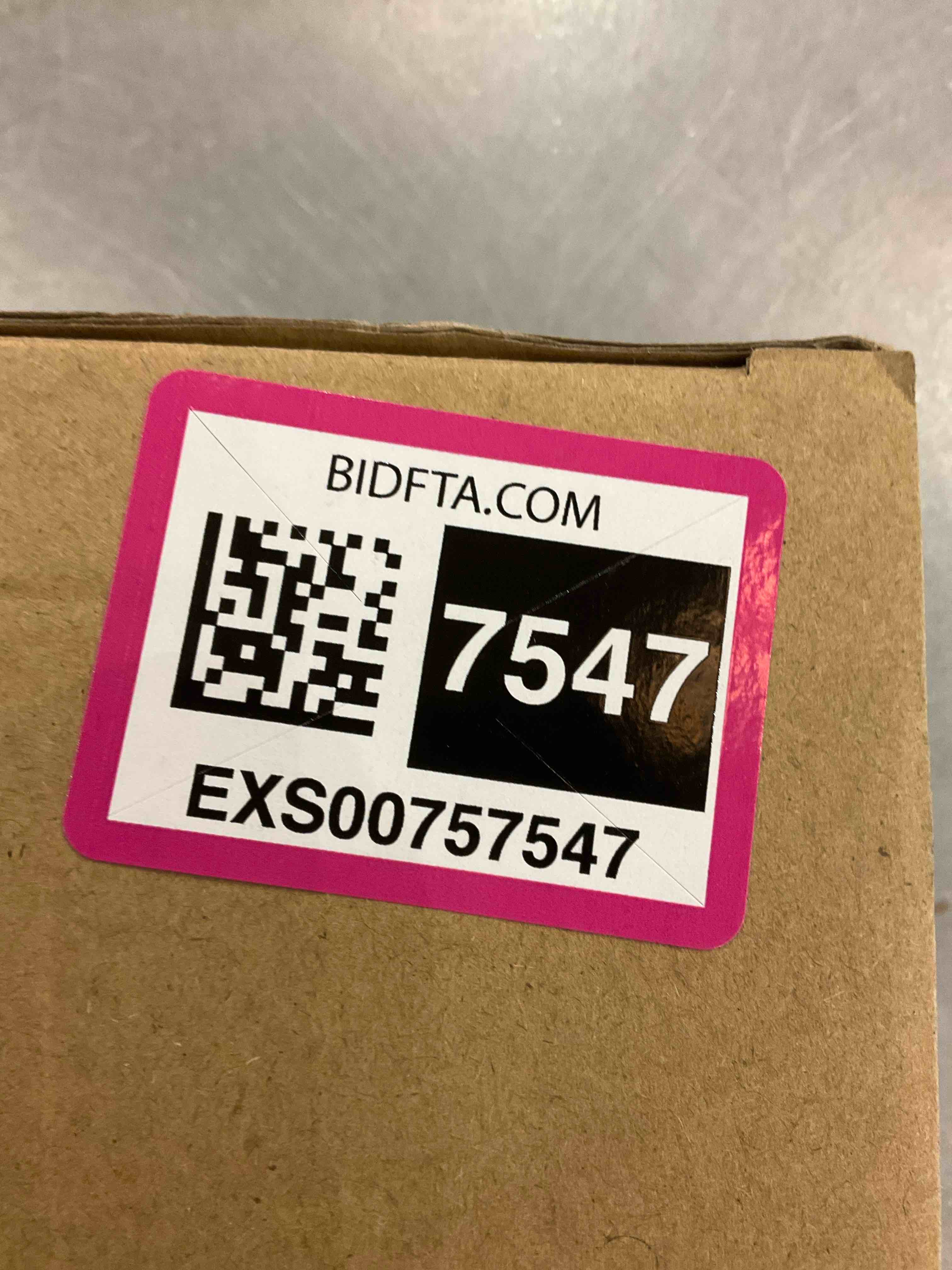 https://s3.amazonaws.com/lotting-images-prod/bidfta/EXS00757547_1702312223825.jpeg