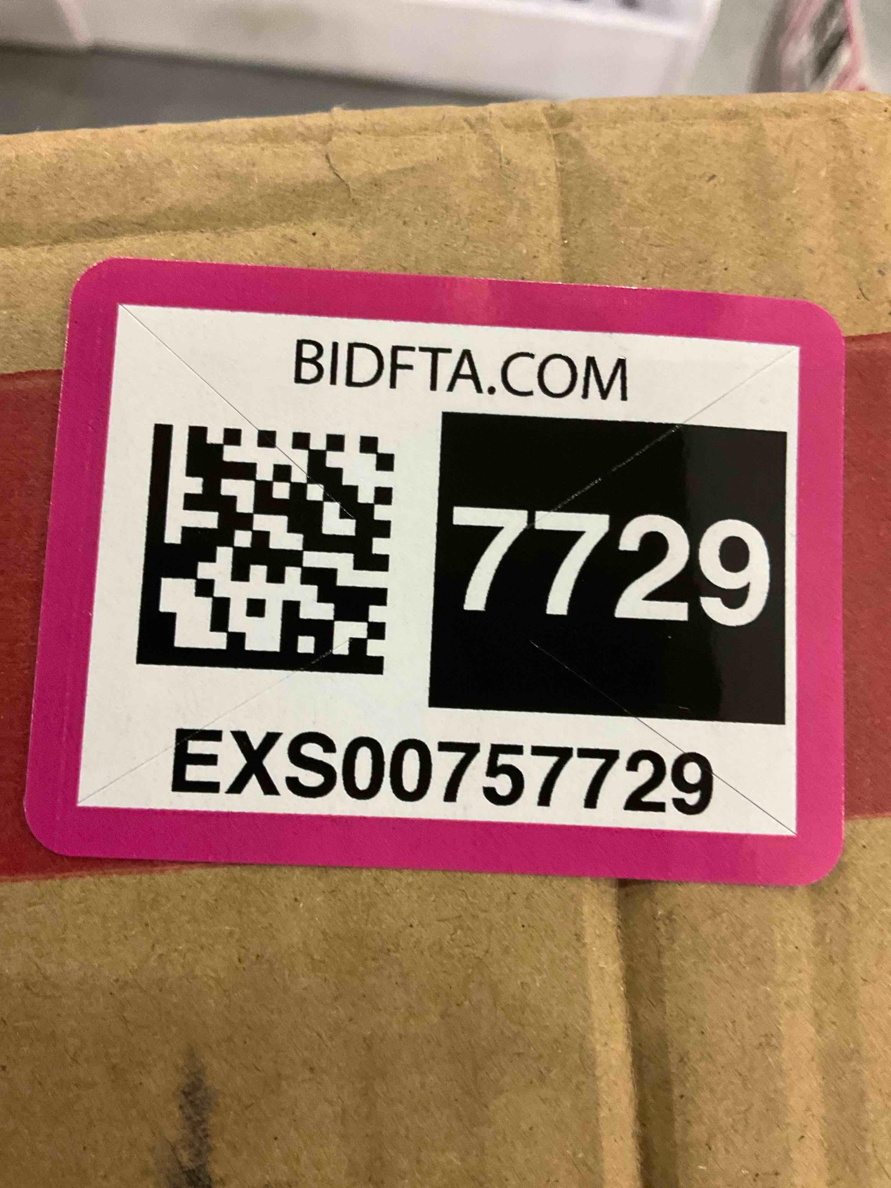 https://s3.amazonaws.com/lotting-images-prod/bidfta/EXS00757729_1702474542091.jpeg