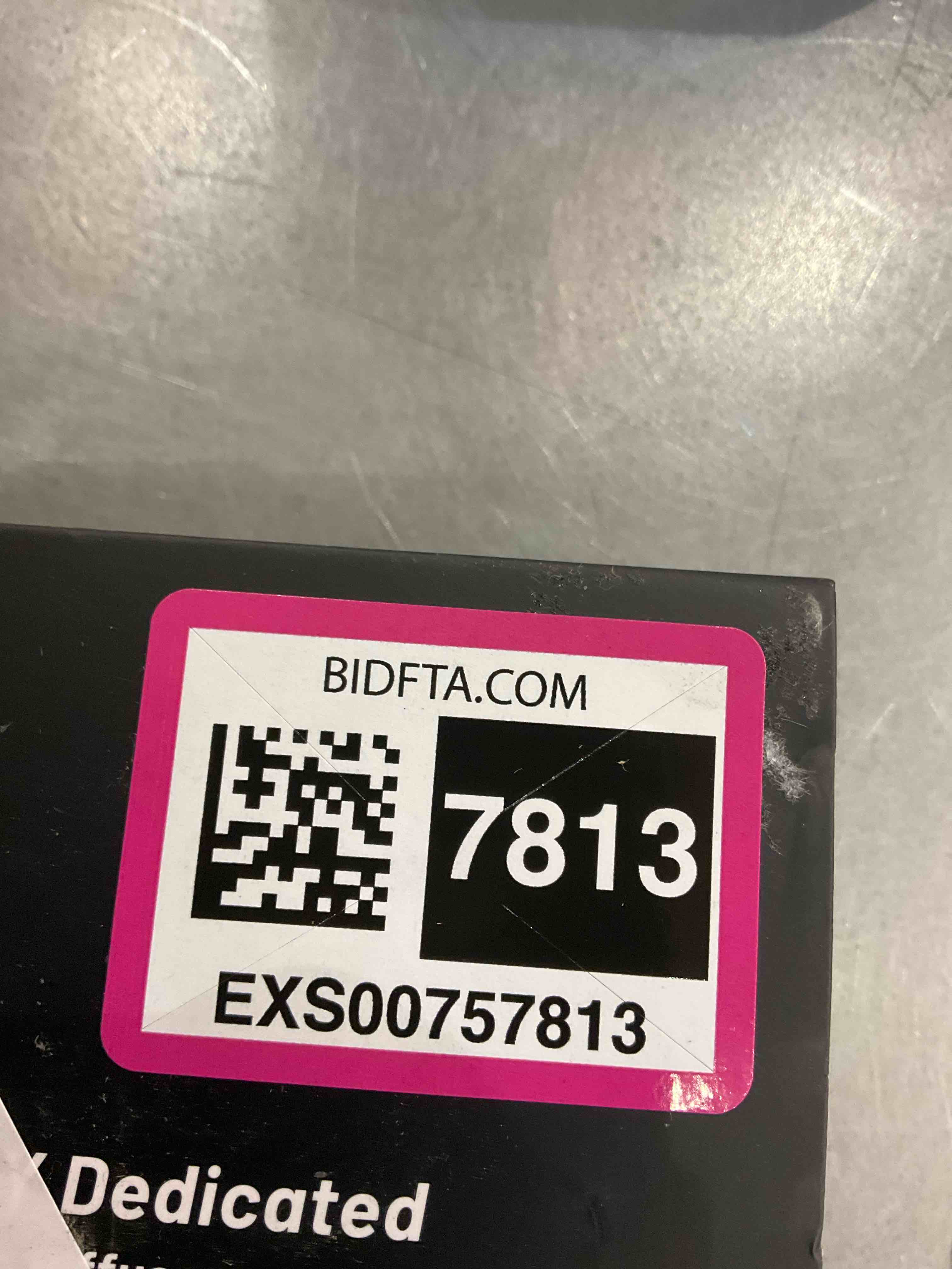 https://s3.amazonaws.com/lotting-images-prod/bidfta/EXS00757813_1702496699281.jpeg