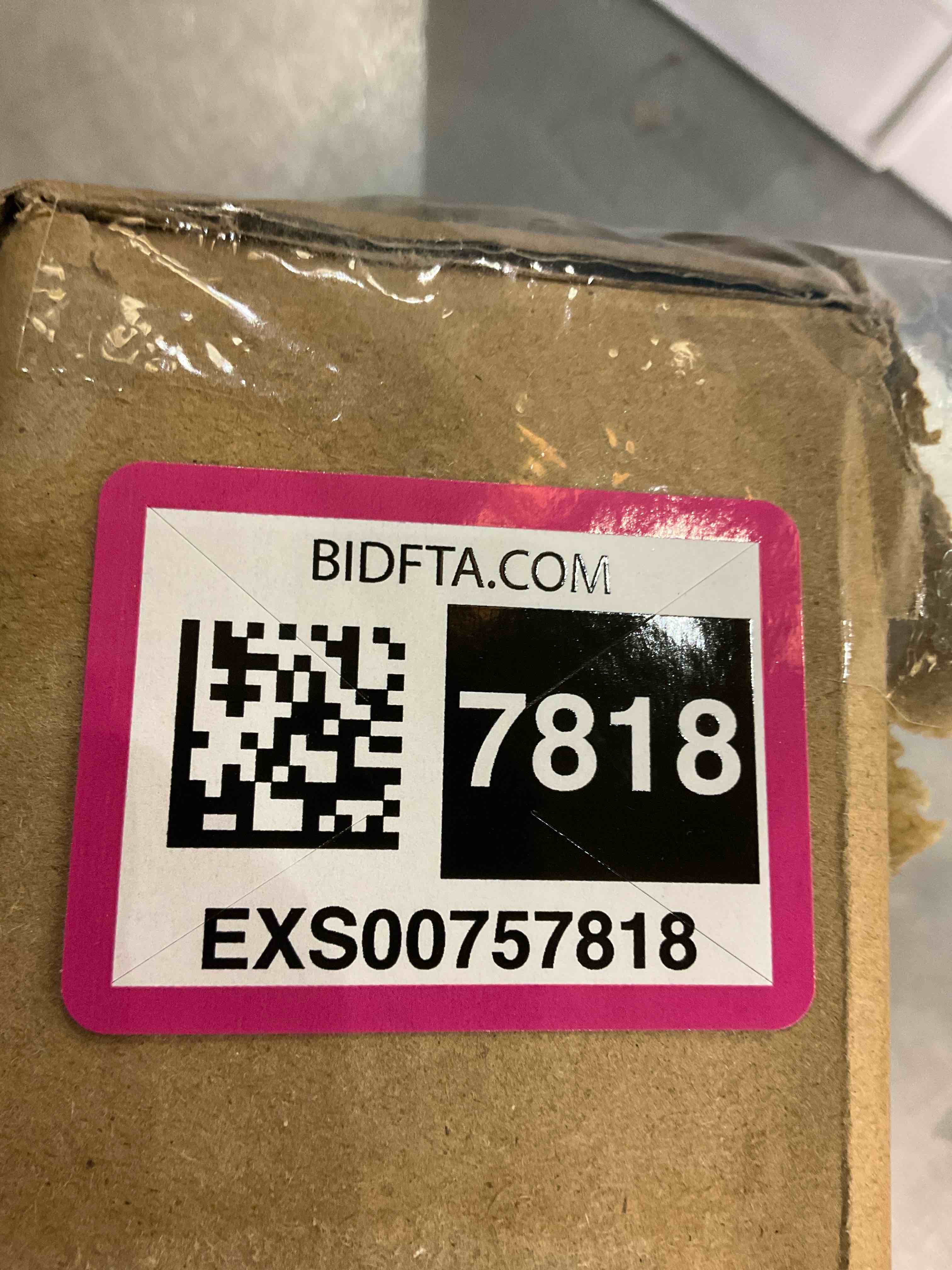 https://s3.amazonaws.com/lotting-images-prod/bidfta/EXS00757818_1702497634859.jpeg
