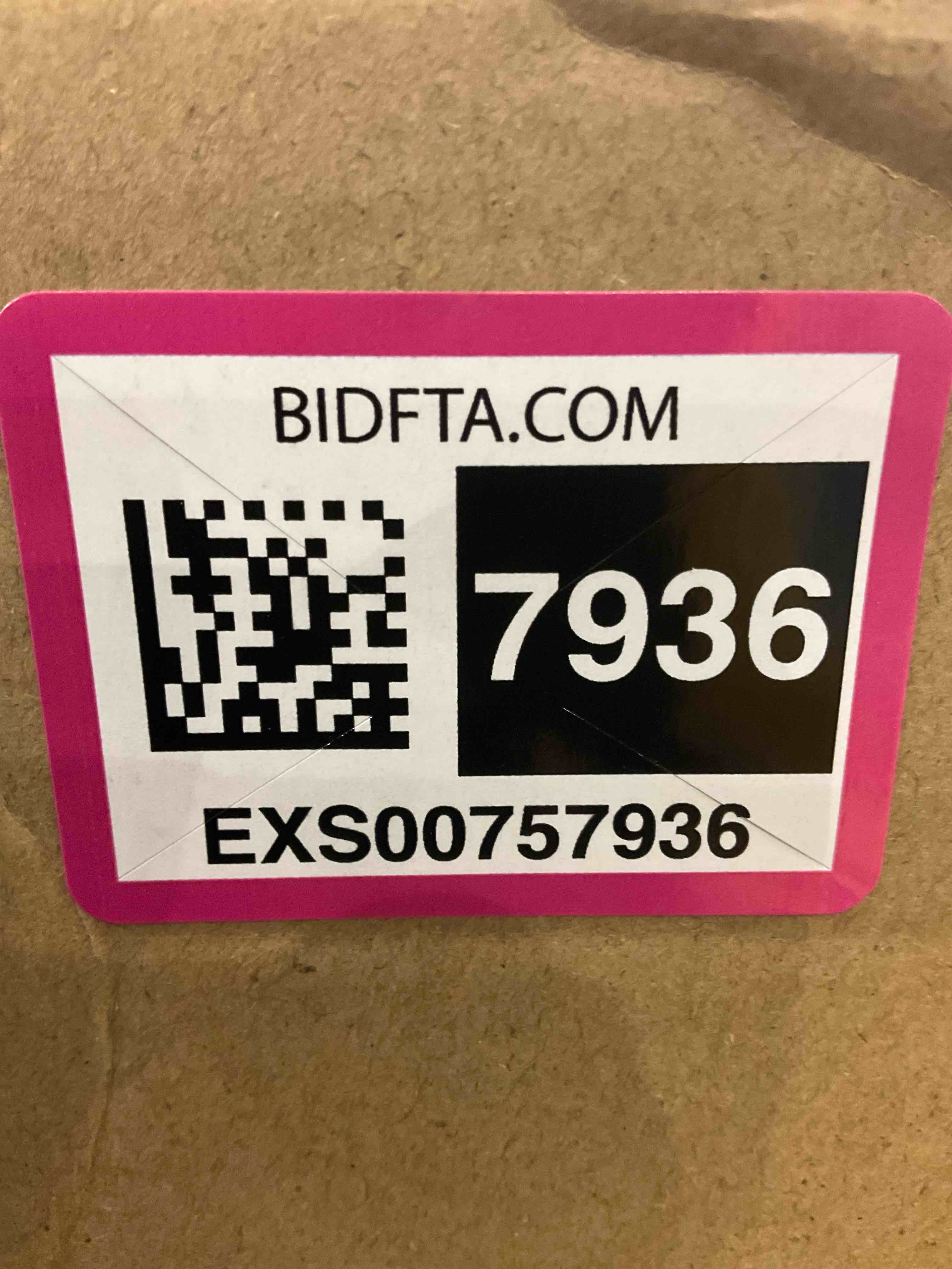 https://s3.amazonaws.com/lotting-images-prod/bidfta/EXS00757936_1702575974628.jpeg