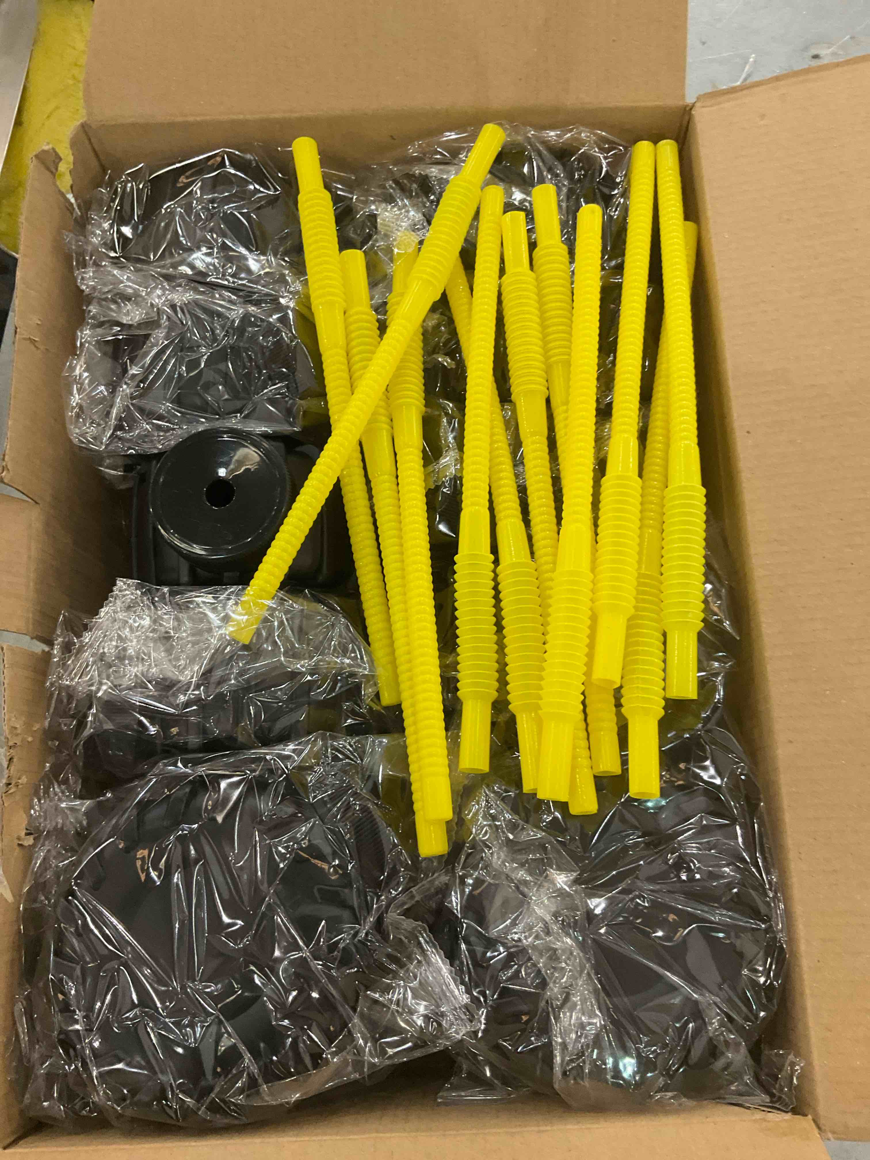 https://s3.amazonaws.com/lotting-images-prod/bidfta/EXS00758065_1703172459309.jpeg