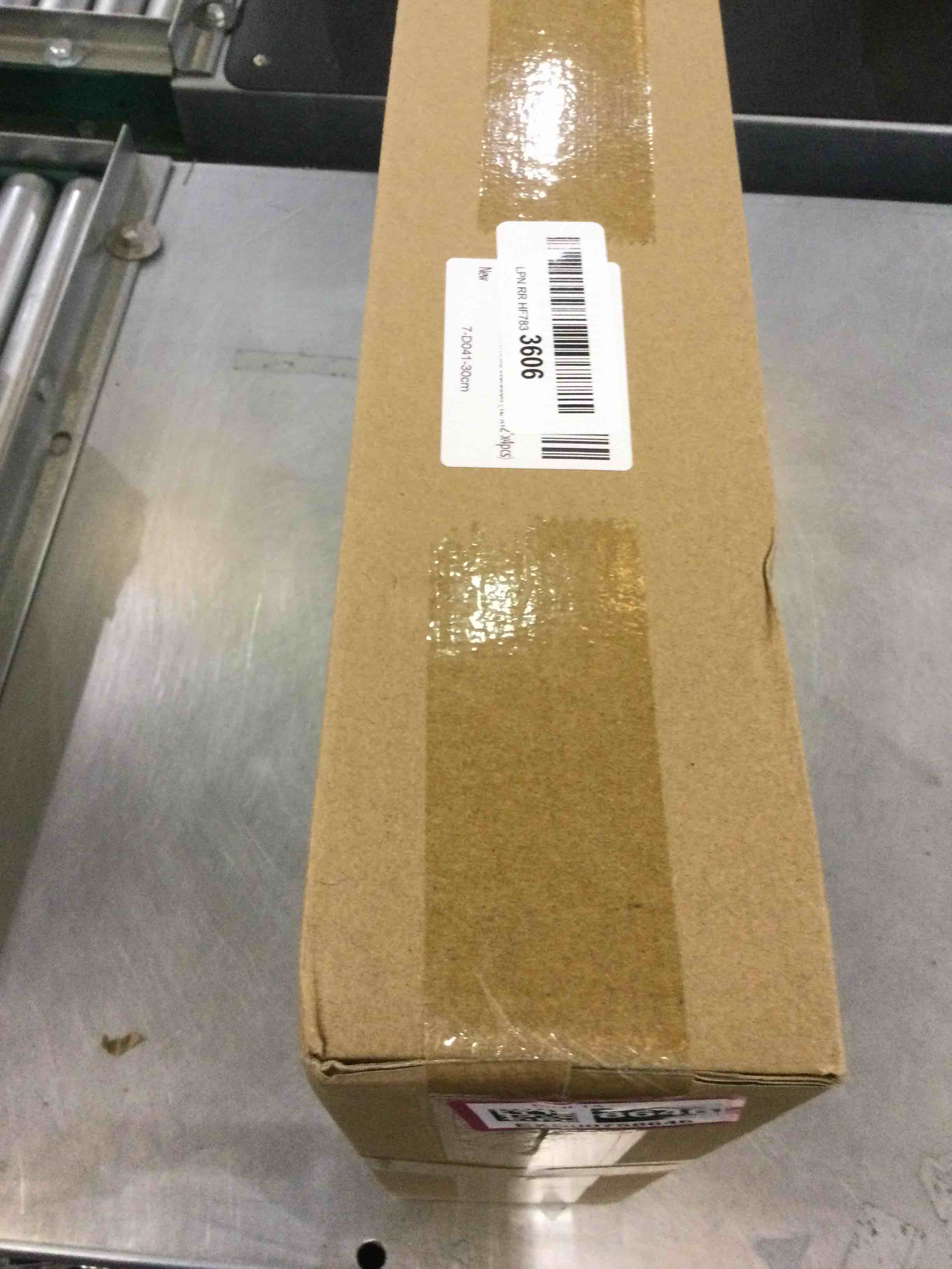 https://s3.amazonaws.com/lotting-images-prod/bidfta/EXS00758646_1702495907448.jpeg