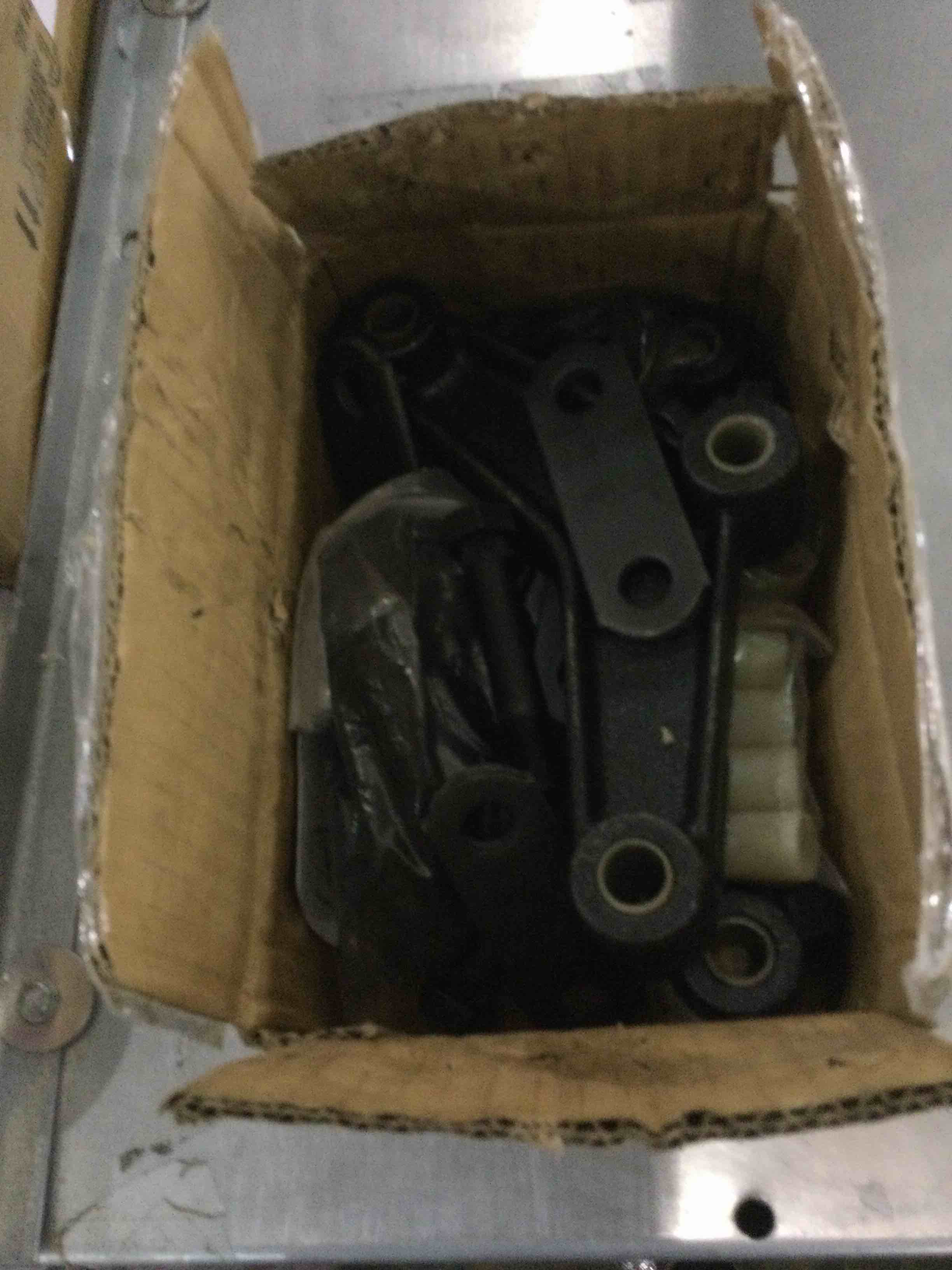 https://s3.amazonaws.com/lotting-images-prod/bidfta/EXS00758755_1702564787559.jpeg