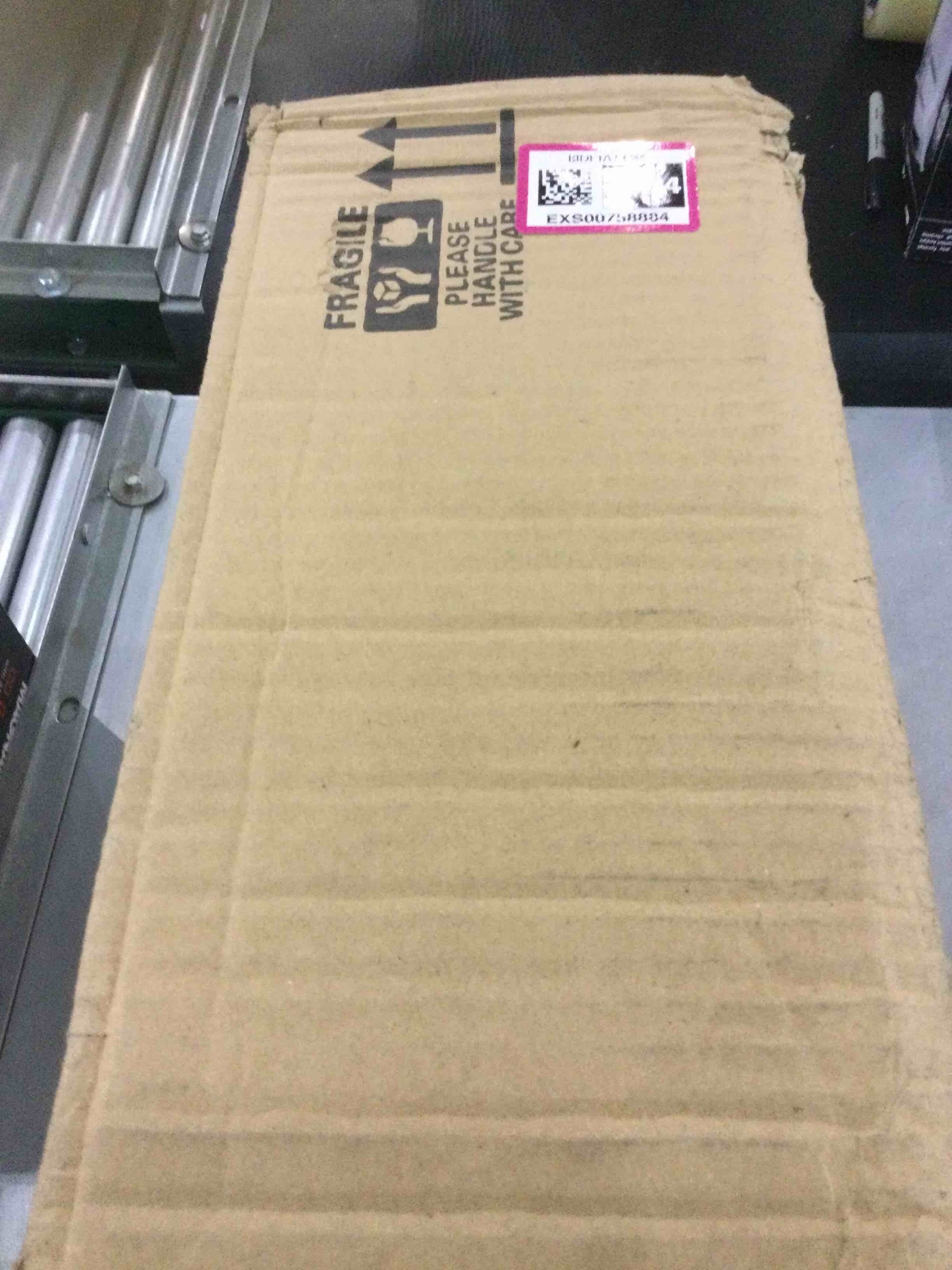 https://s3.amazonaws.com/lotting-images-prod/bidfta/EXS00758884_1702646217578.jpeg