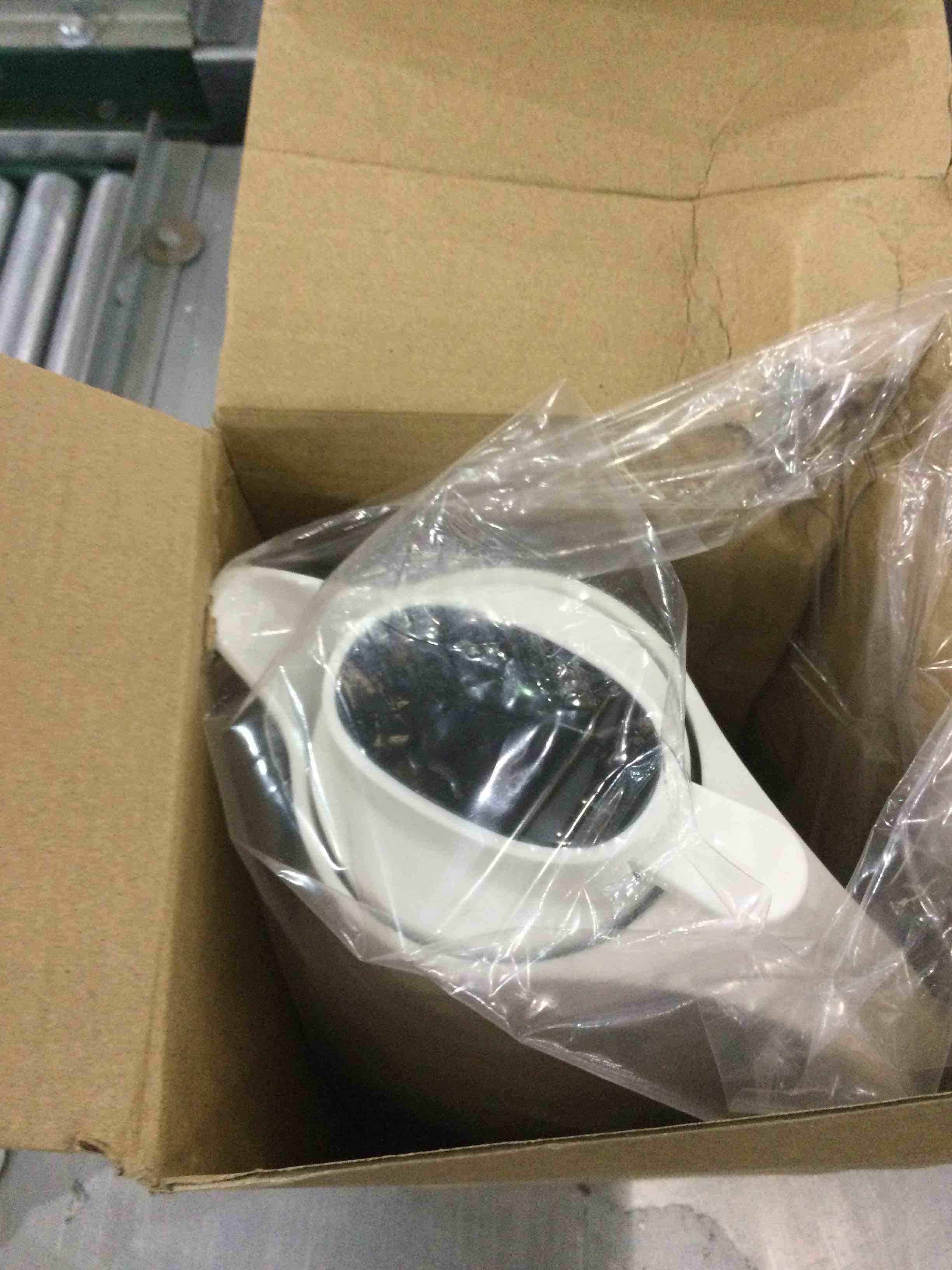 40 OZ Thermal Coffee Carafe, ROCKURWOK Stainless Steel Vacuum Thermos with Celsius Temperature Display Lid, Double Walled Insulated Flaskï¼Œ12 Hour Heat Retention, Water& Beverage Dispenser, White