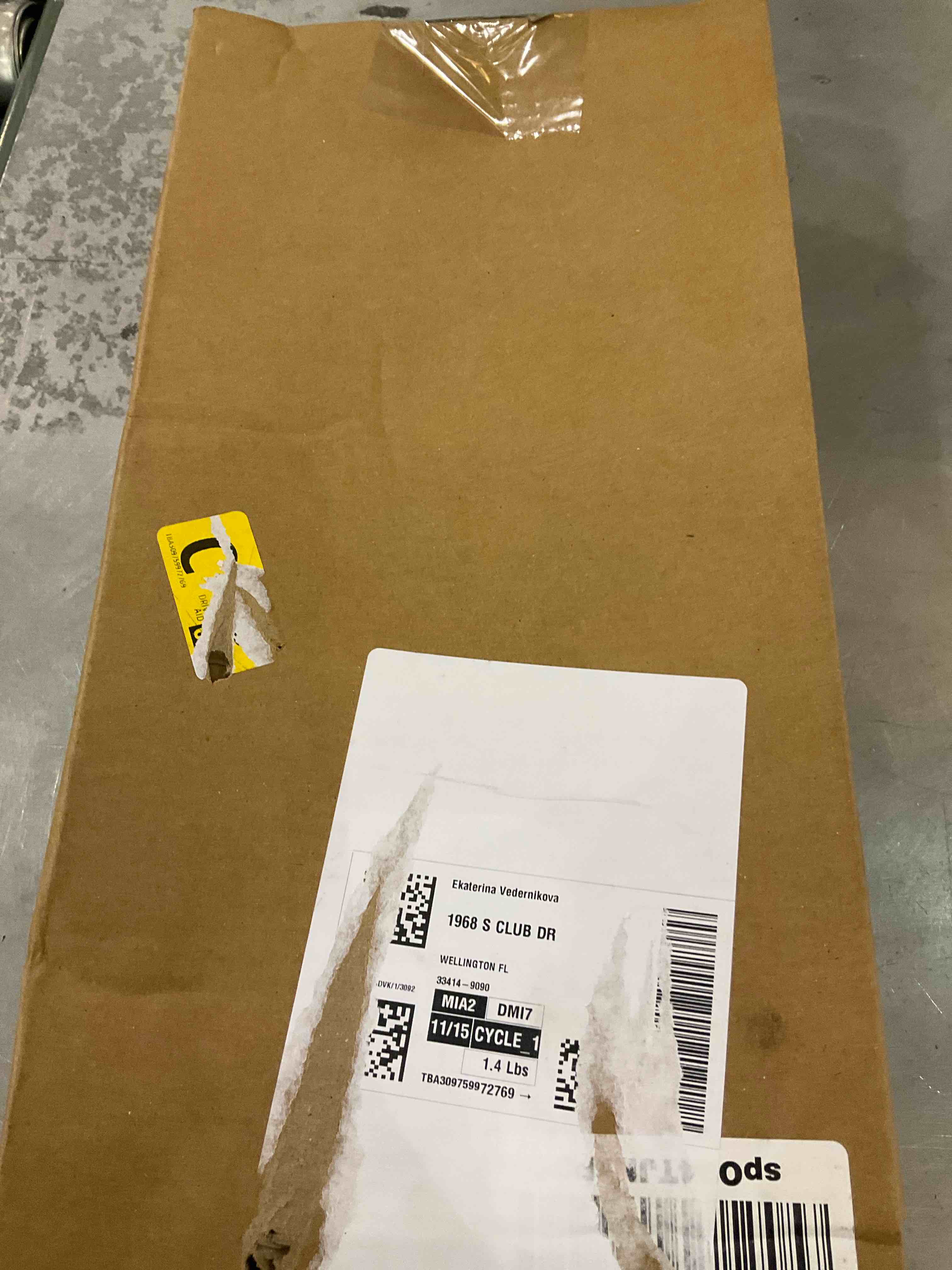 https://s3.amazonaws.com/lotting-images-prod/bidfta/EXS00759950_1703094930209.jpeg